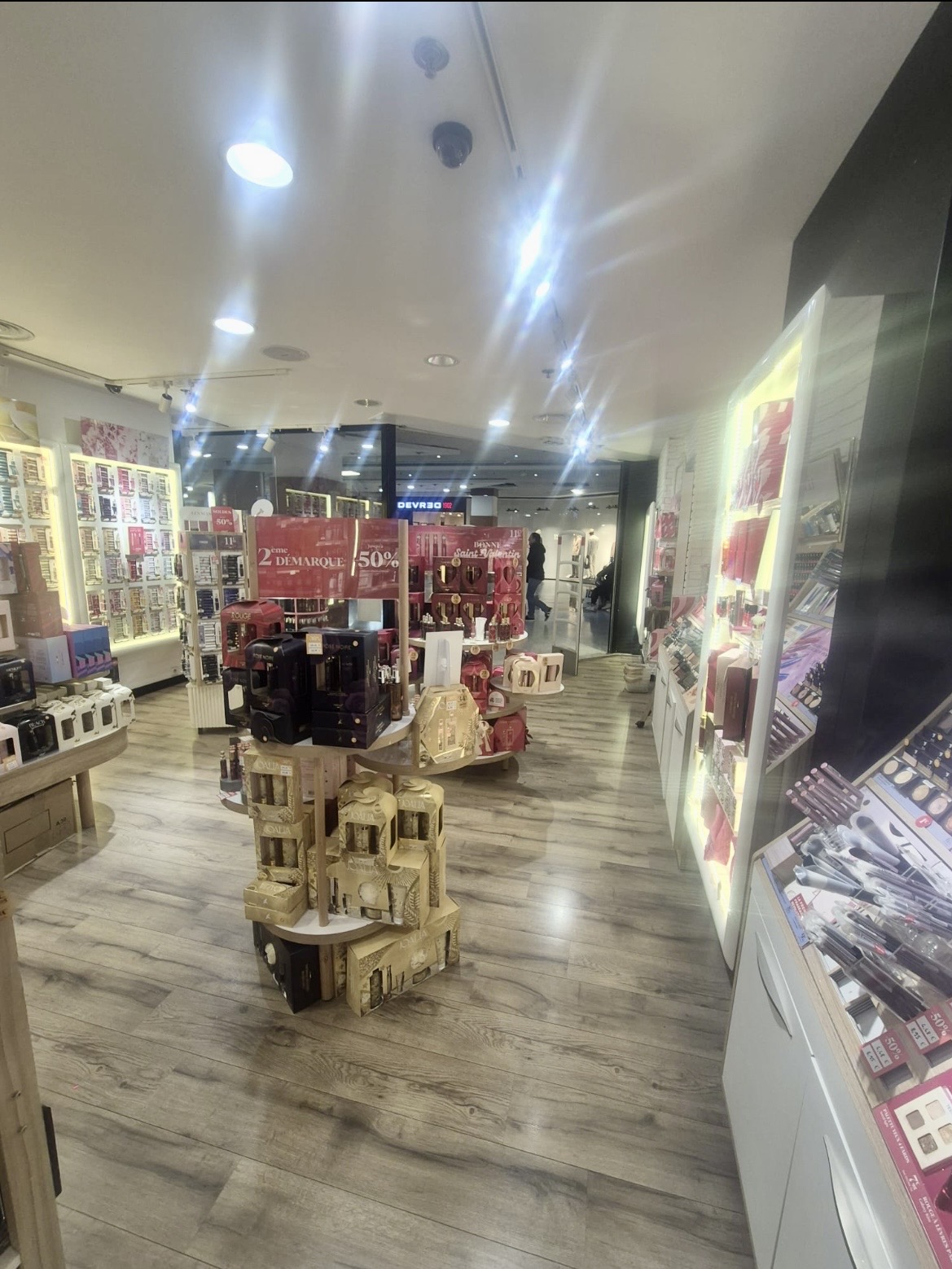 Foto 3 di Adopt Parfums