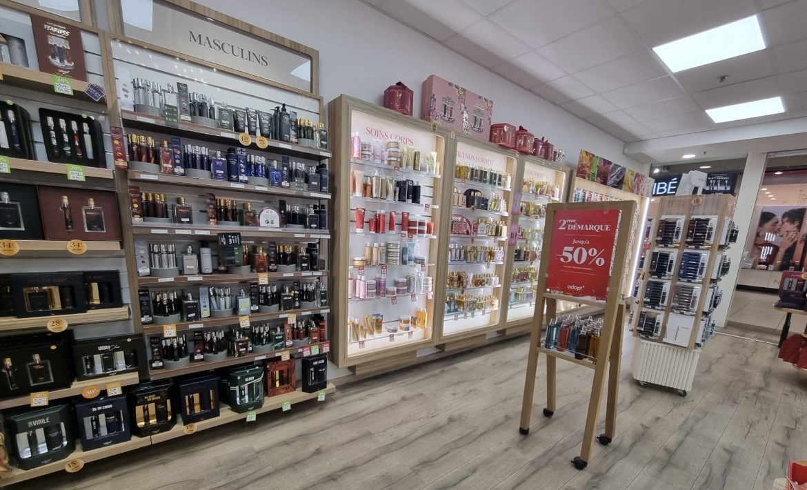 Foto 10 di Adopt Parfums