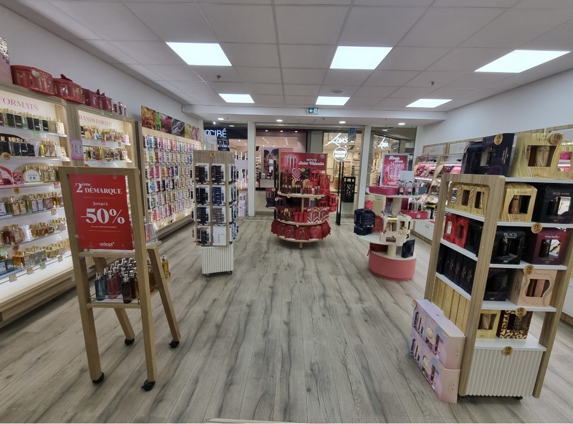 Foto 9 di Adopt Parfums