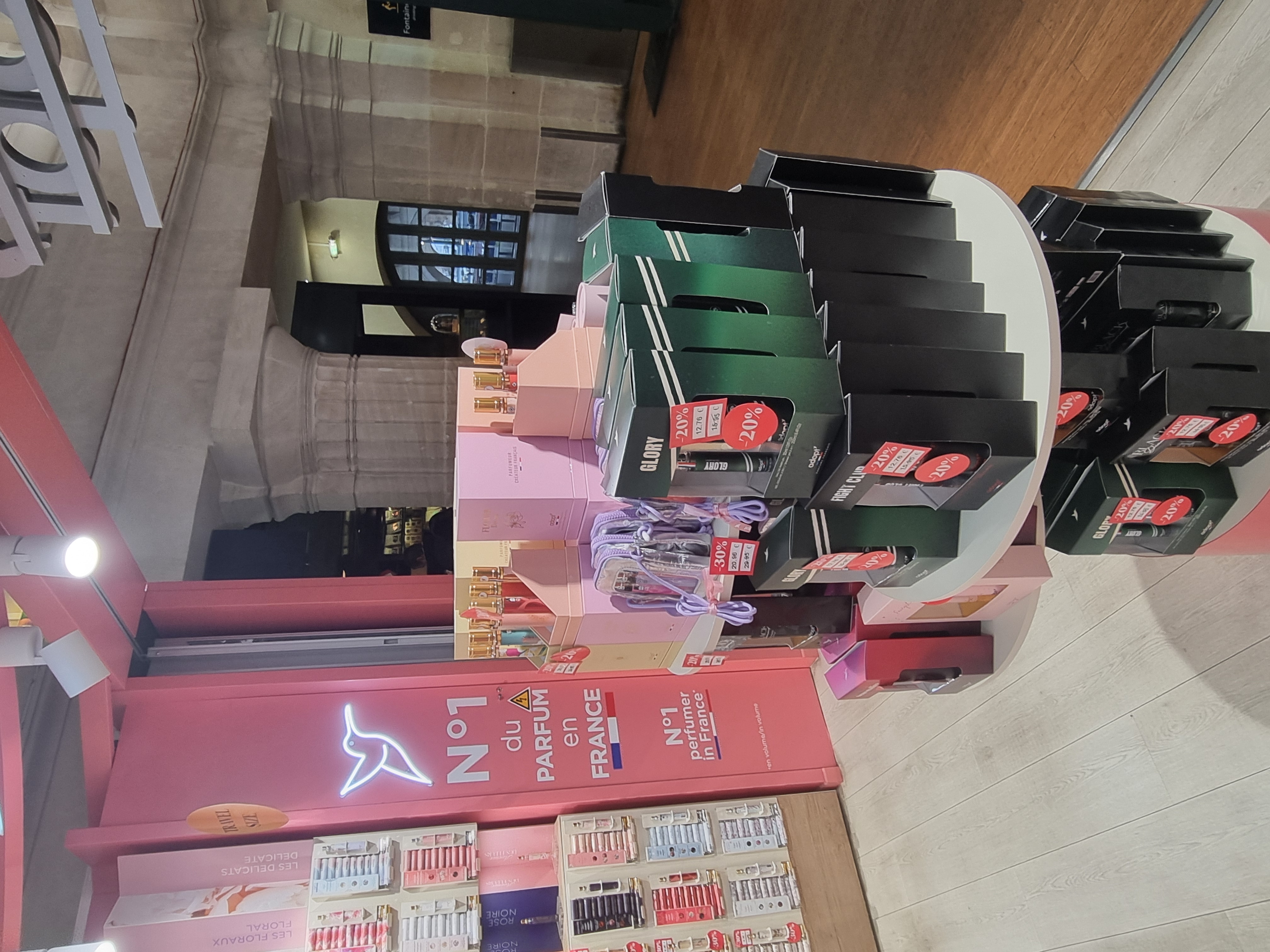 Foto 6 di Adopt Parfums
