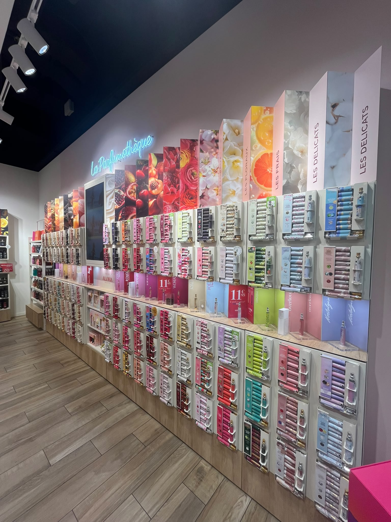 Foto 7 di Adopt Parfums