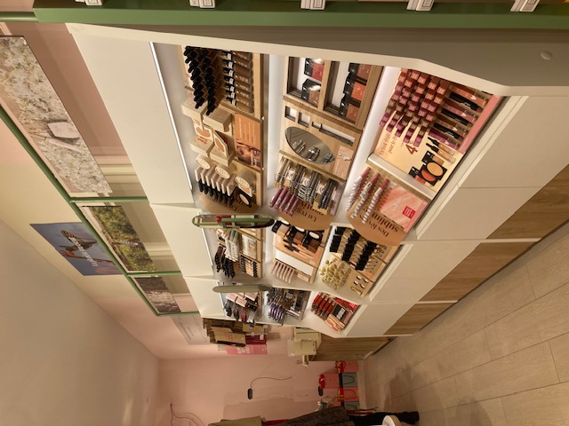 Foto 2 di Adopt Parfums