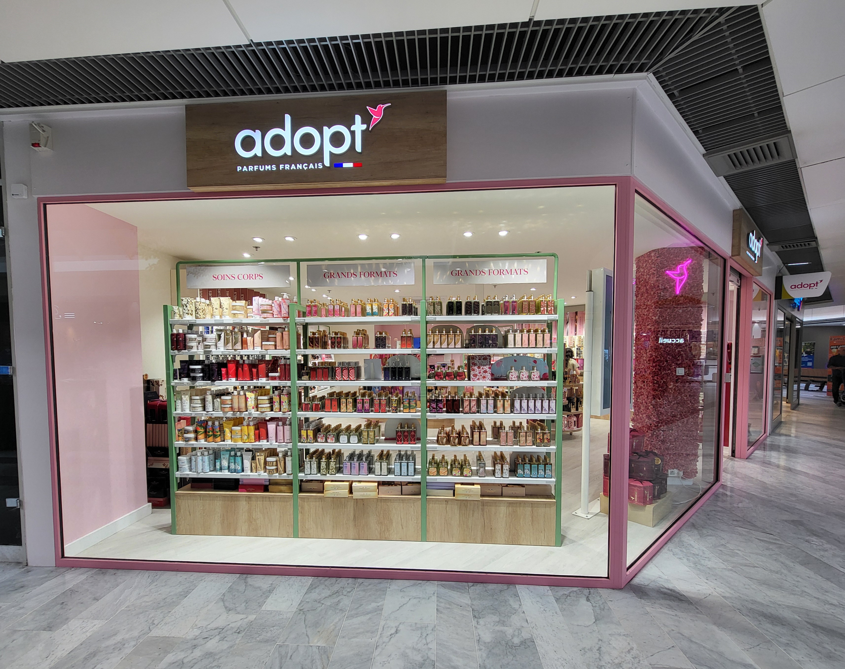 Foto 4 di Adopt Parfums