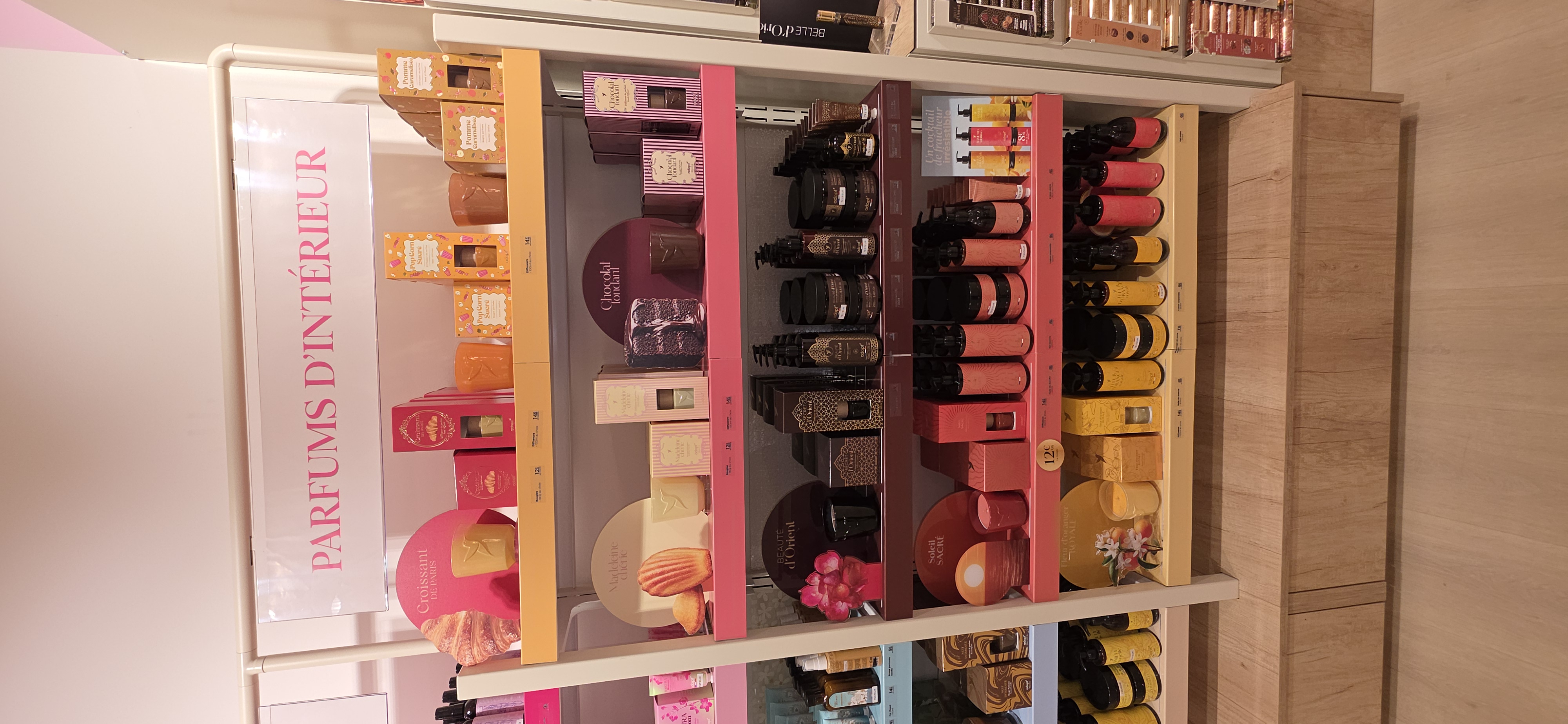 Foto 7 di Adopt Parfums