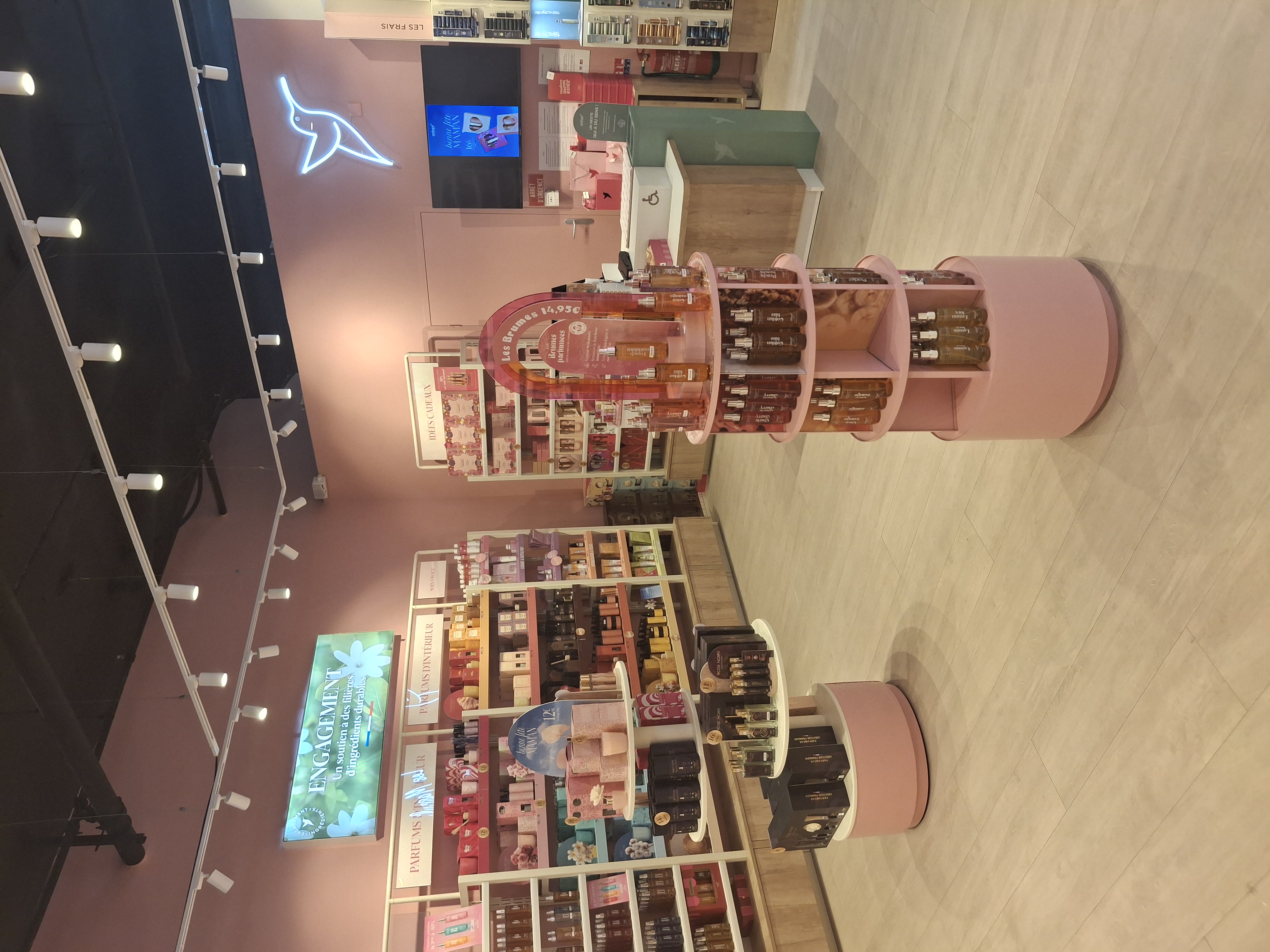 Foto 4 di Adopt Parfums