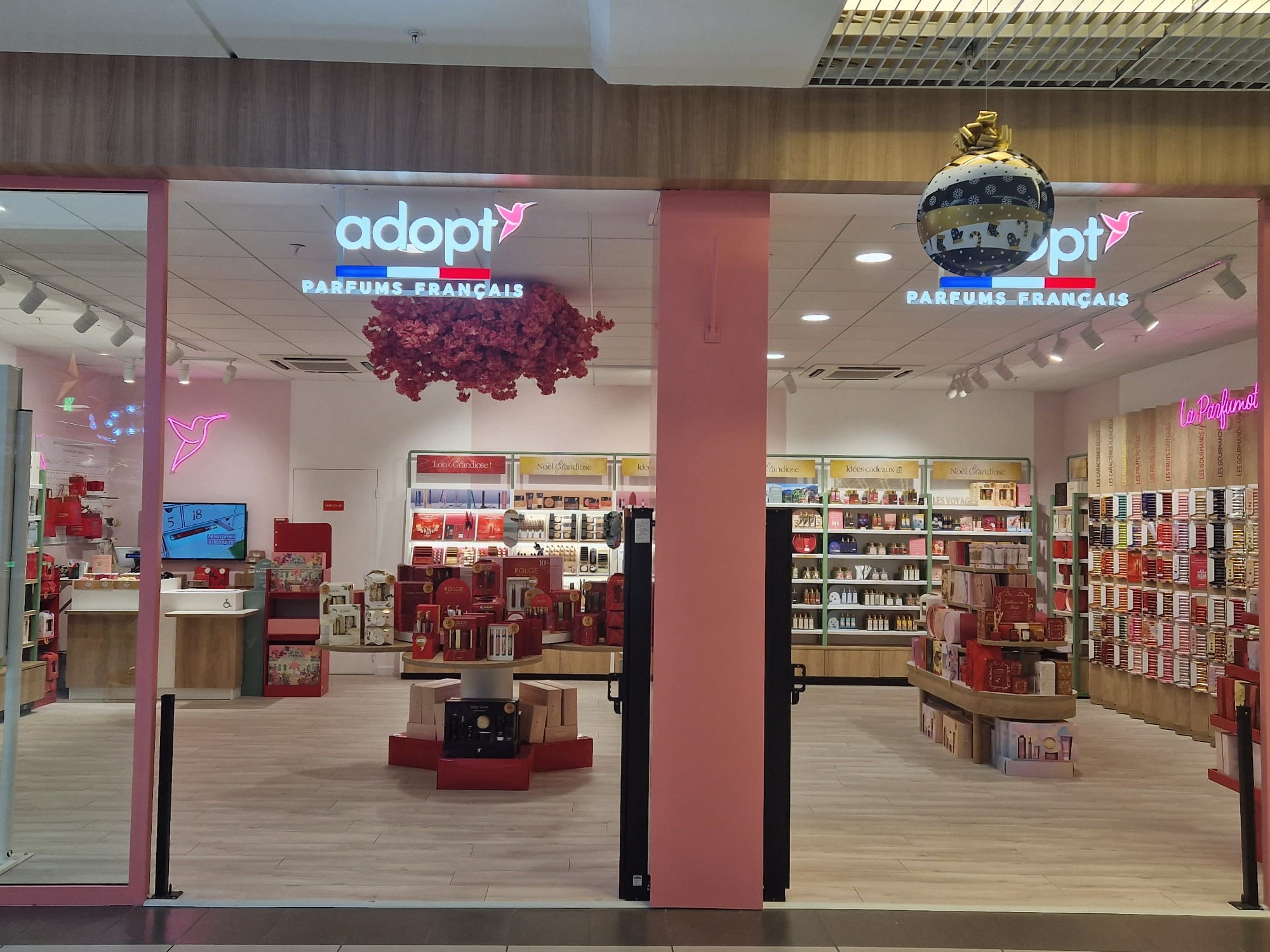 Foto 1 di Adopt Parfums