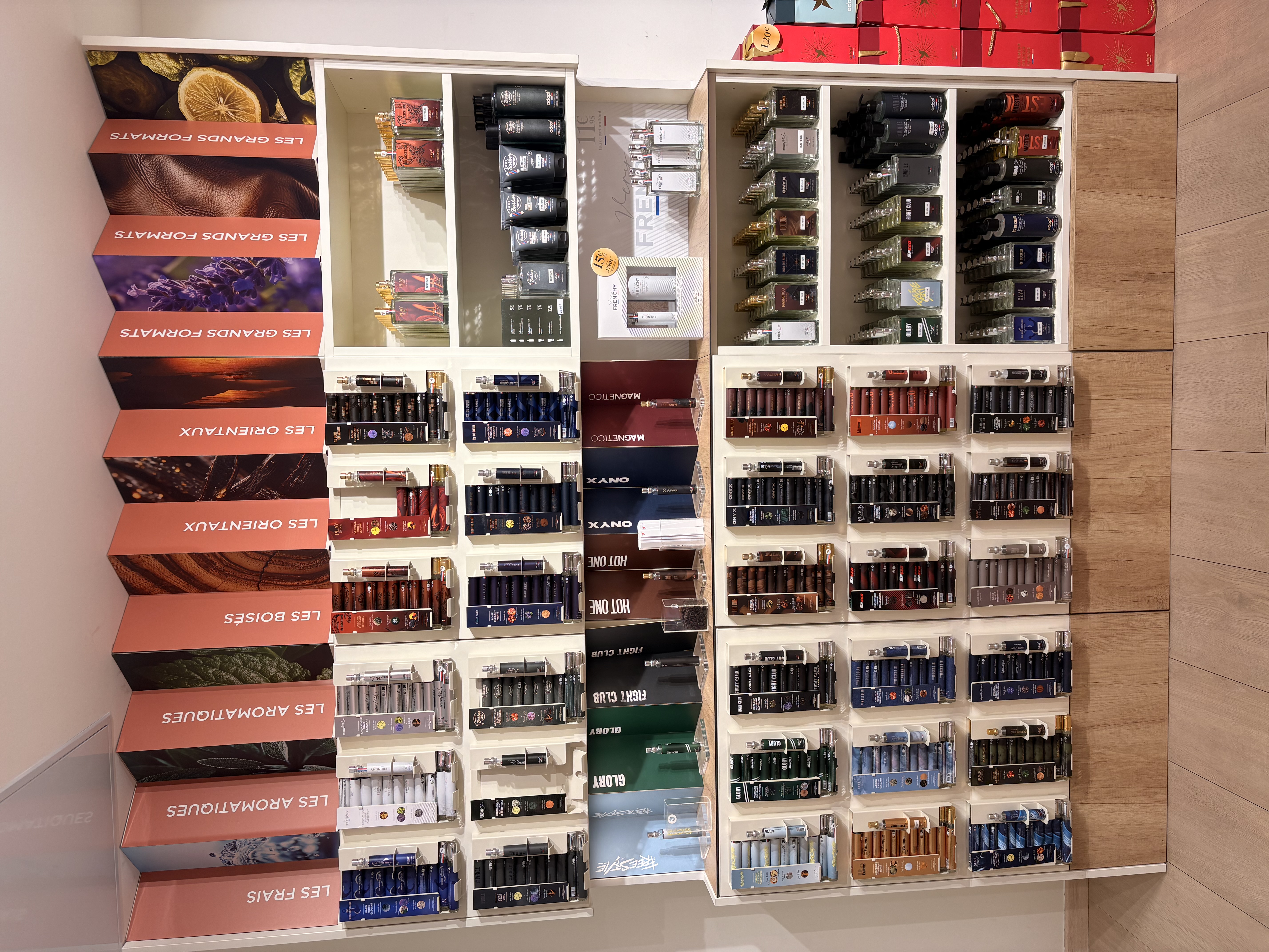 Foto 11 di Adopt Parfums