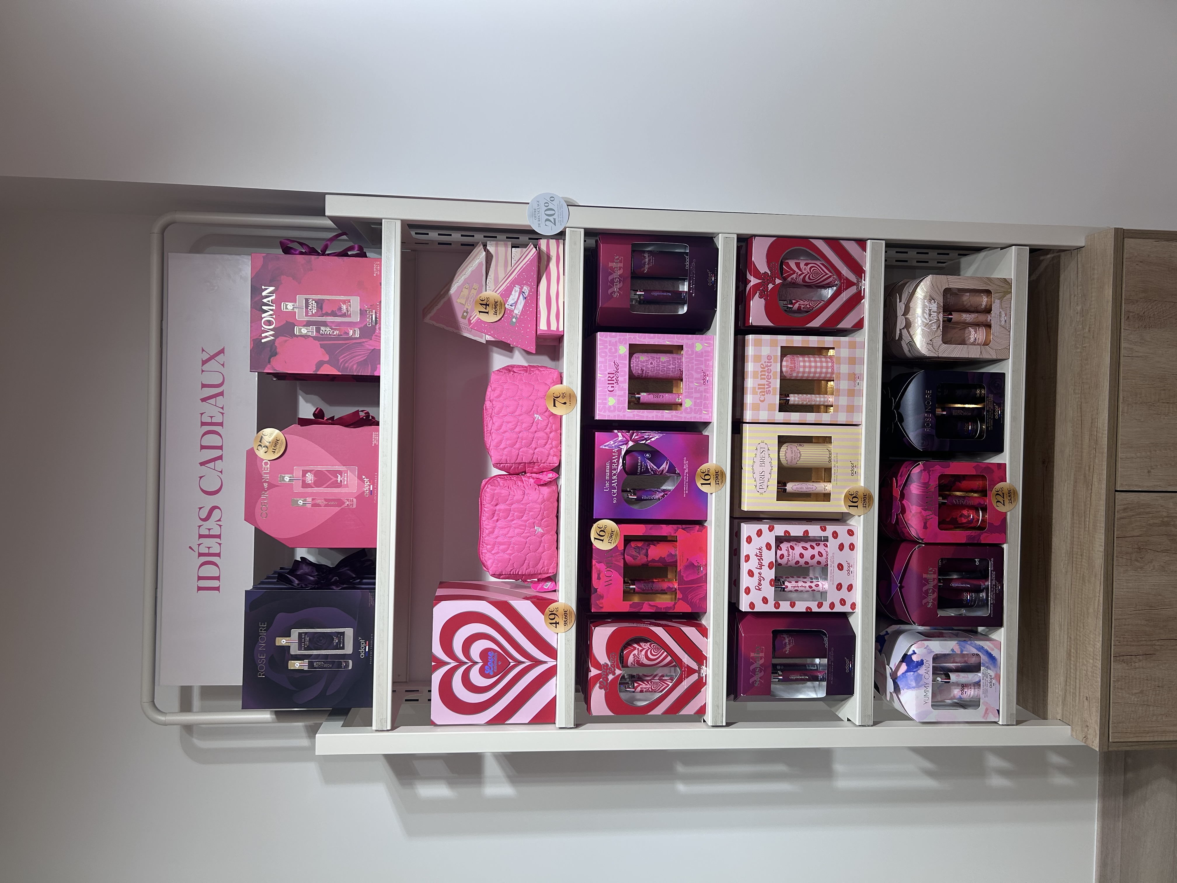 Foto 5 di Adopt Parfums