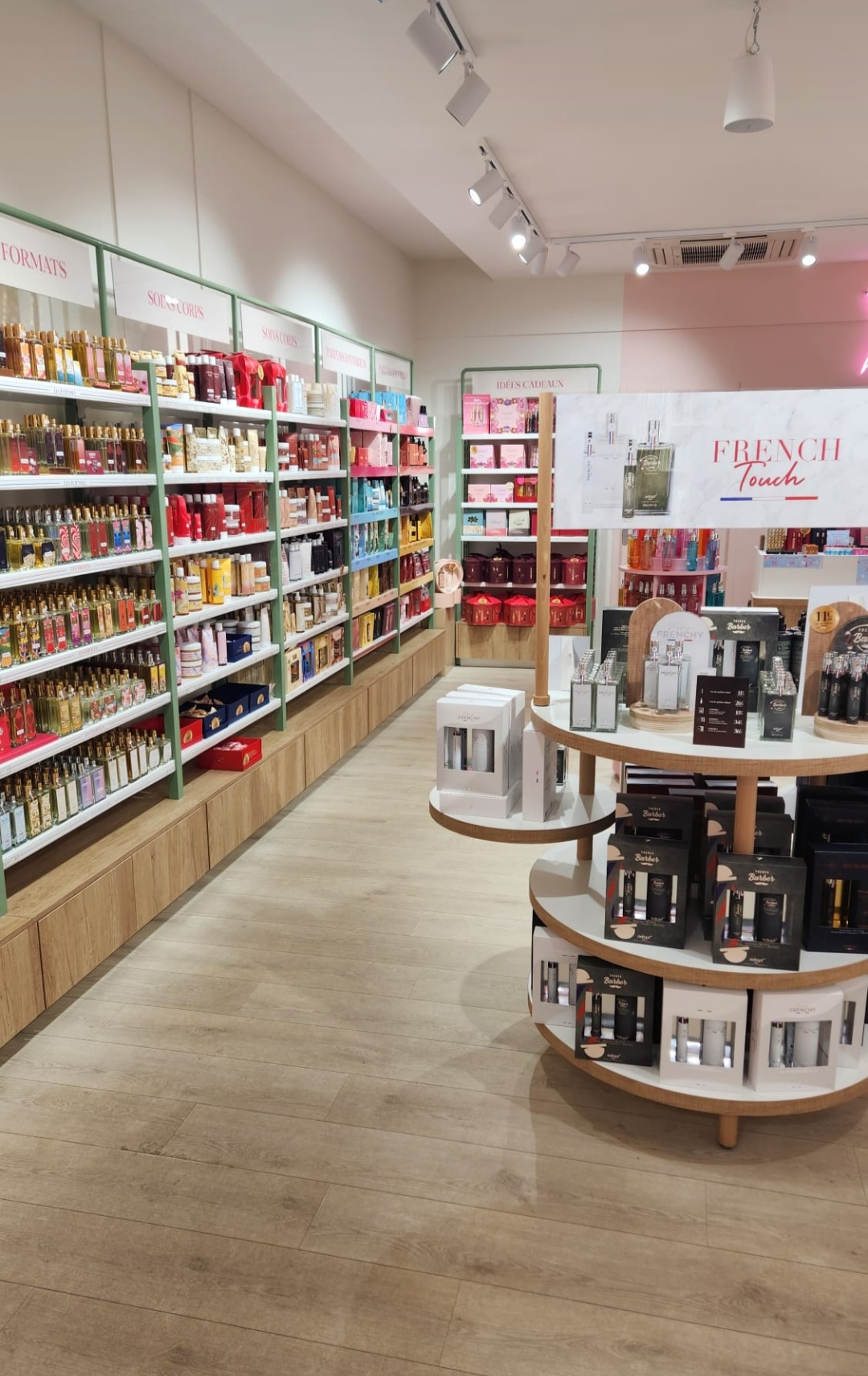 Foto 8 di Adopt Parfums