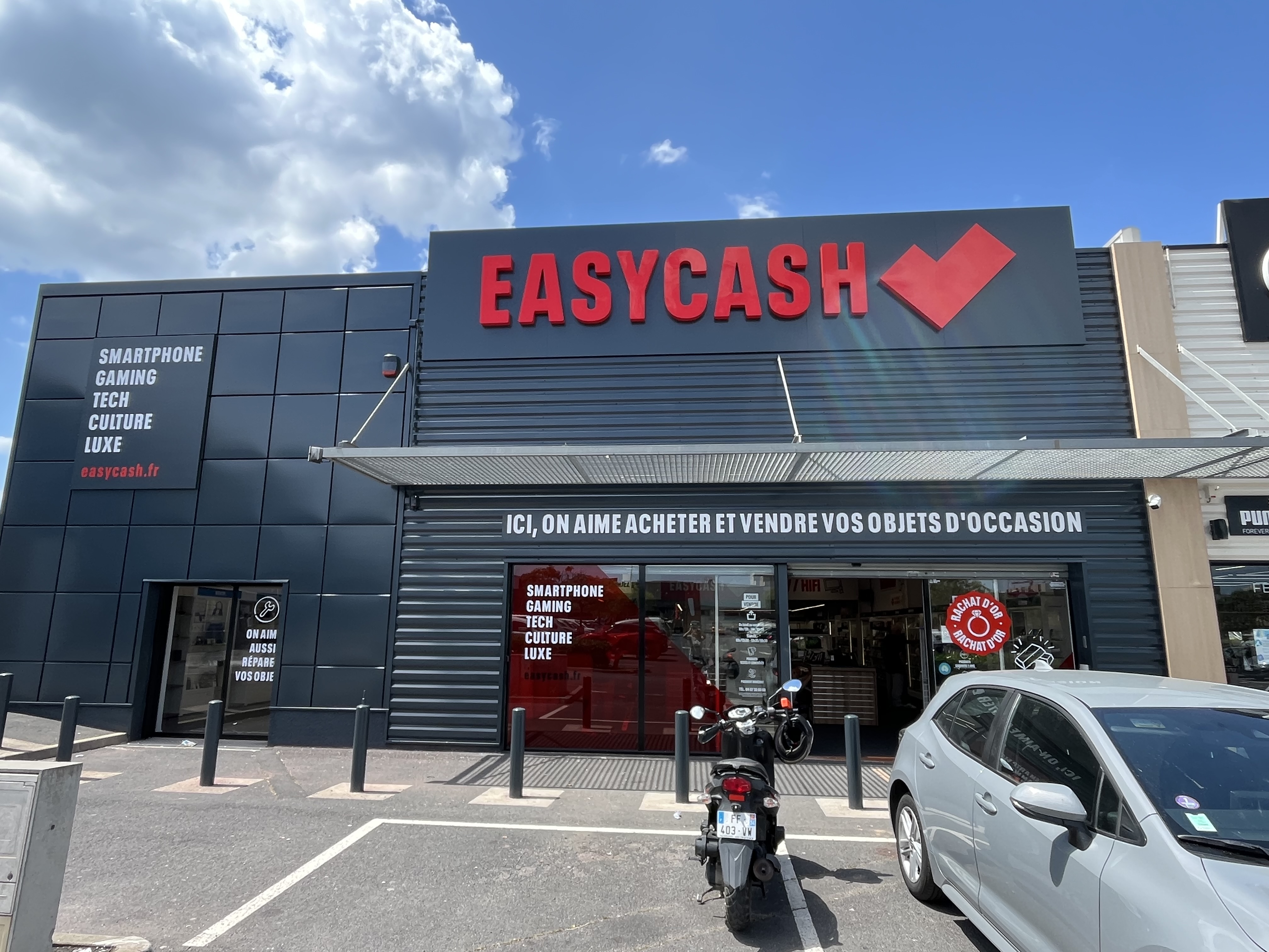 Foto 1 di Easy Cash Agde