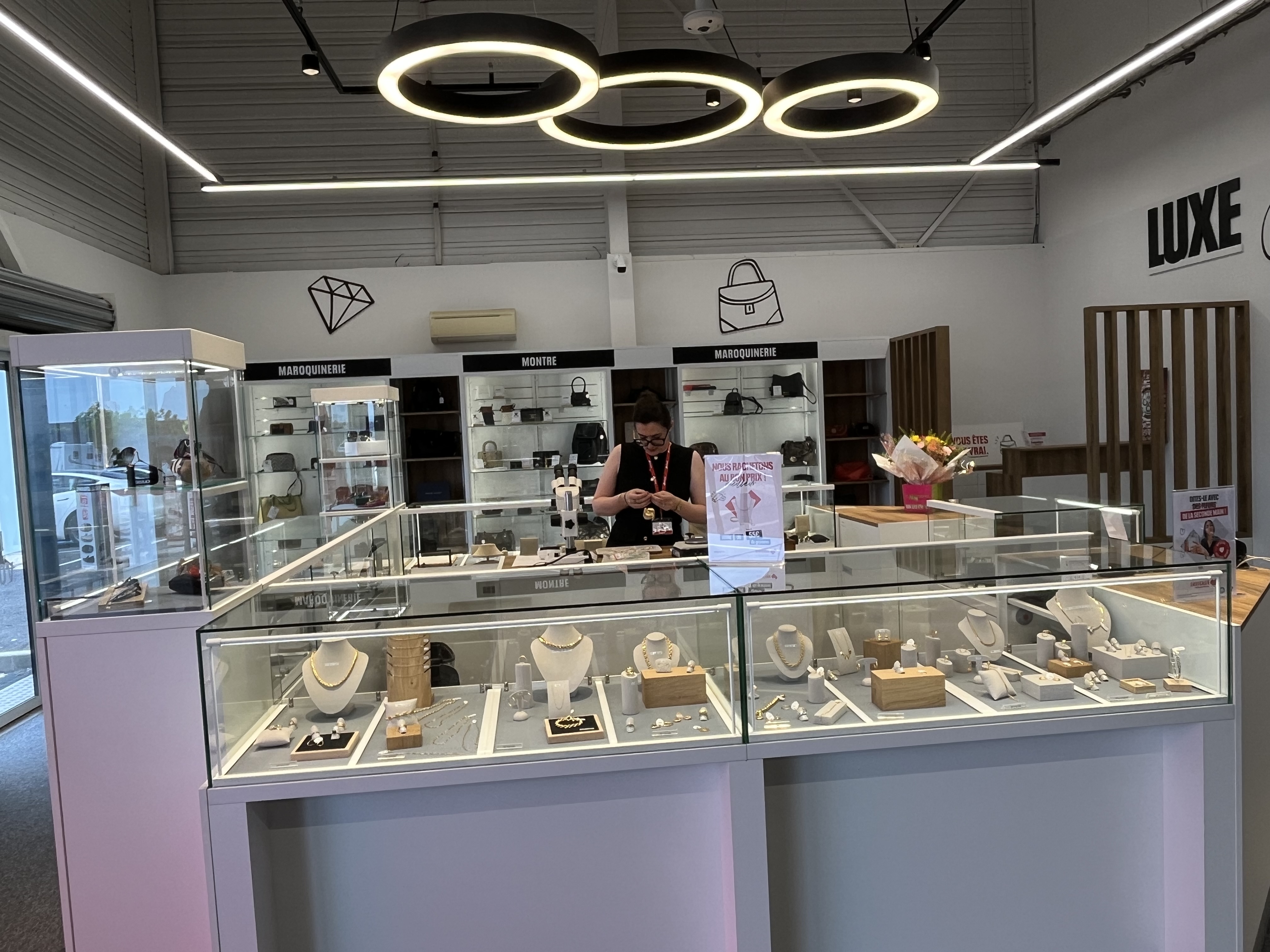 Foto 11 di Easy Cash Agde
