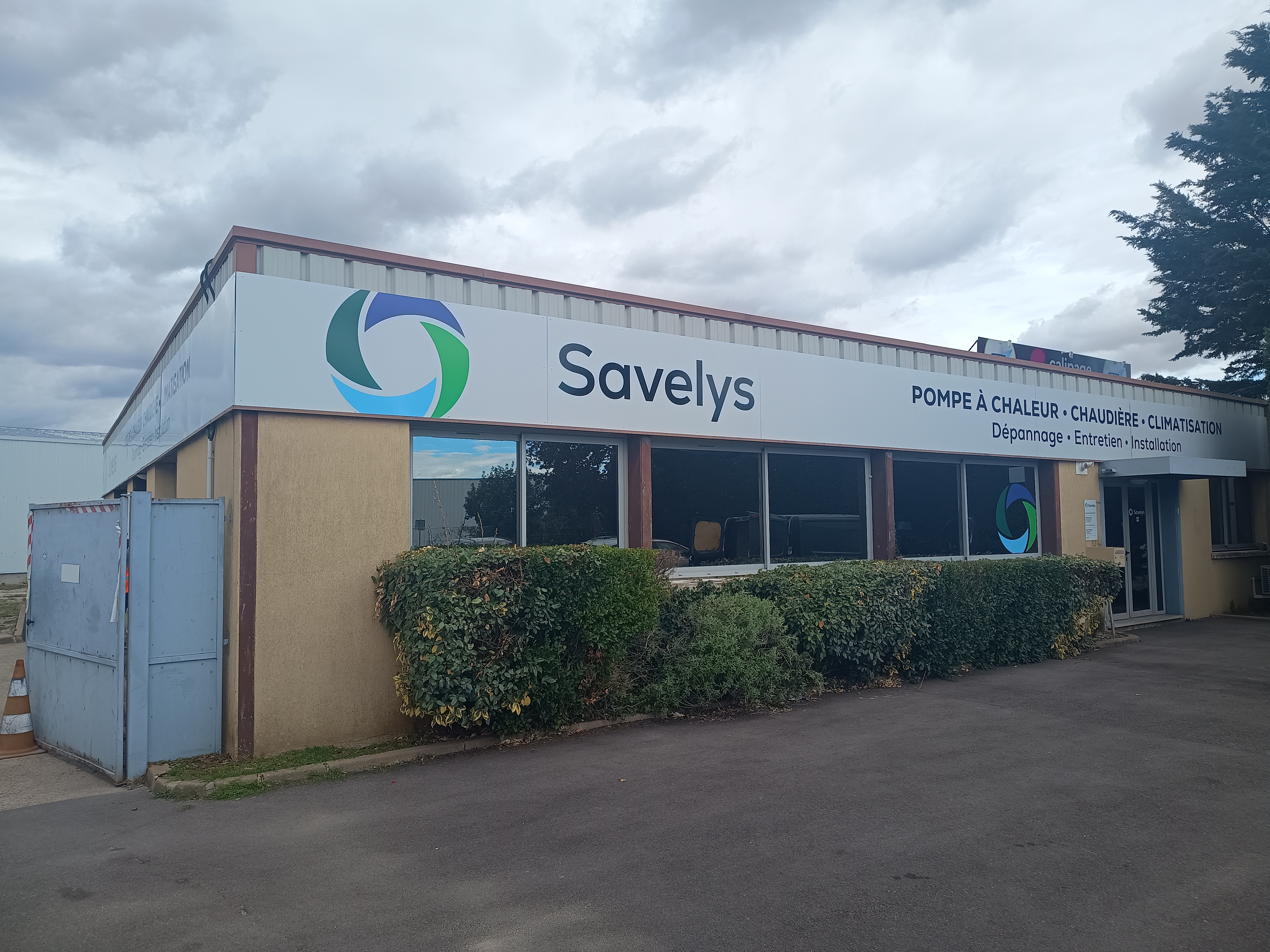 Foto 1 di Savelys