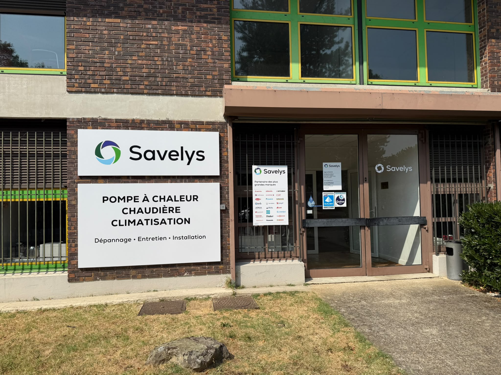Foto 1 di Savelys