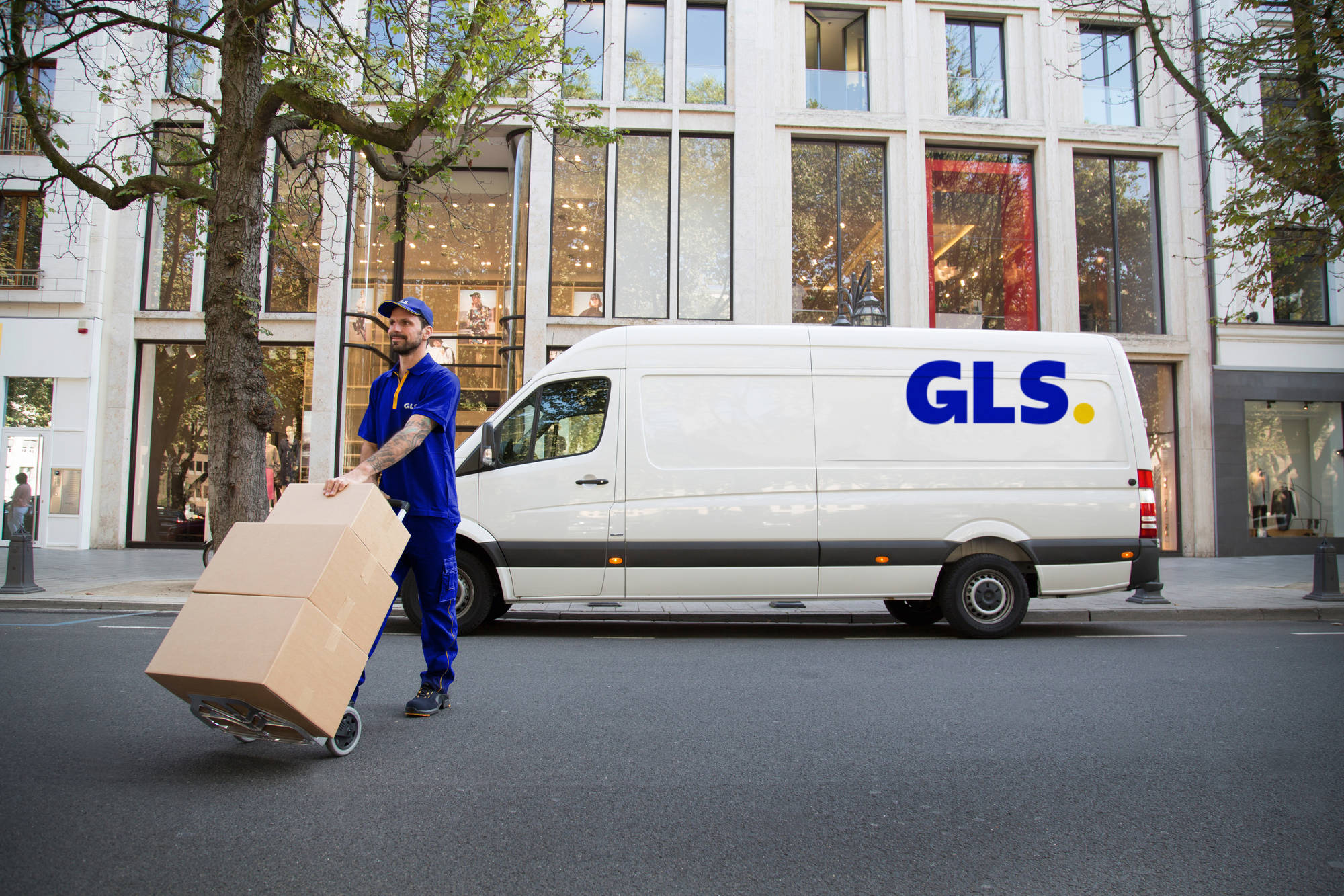 Foto 1 di GLS