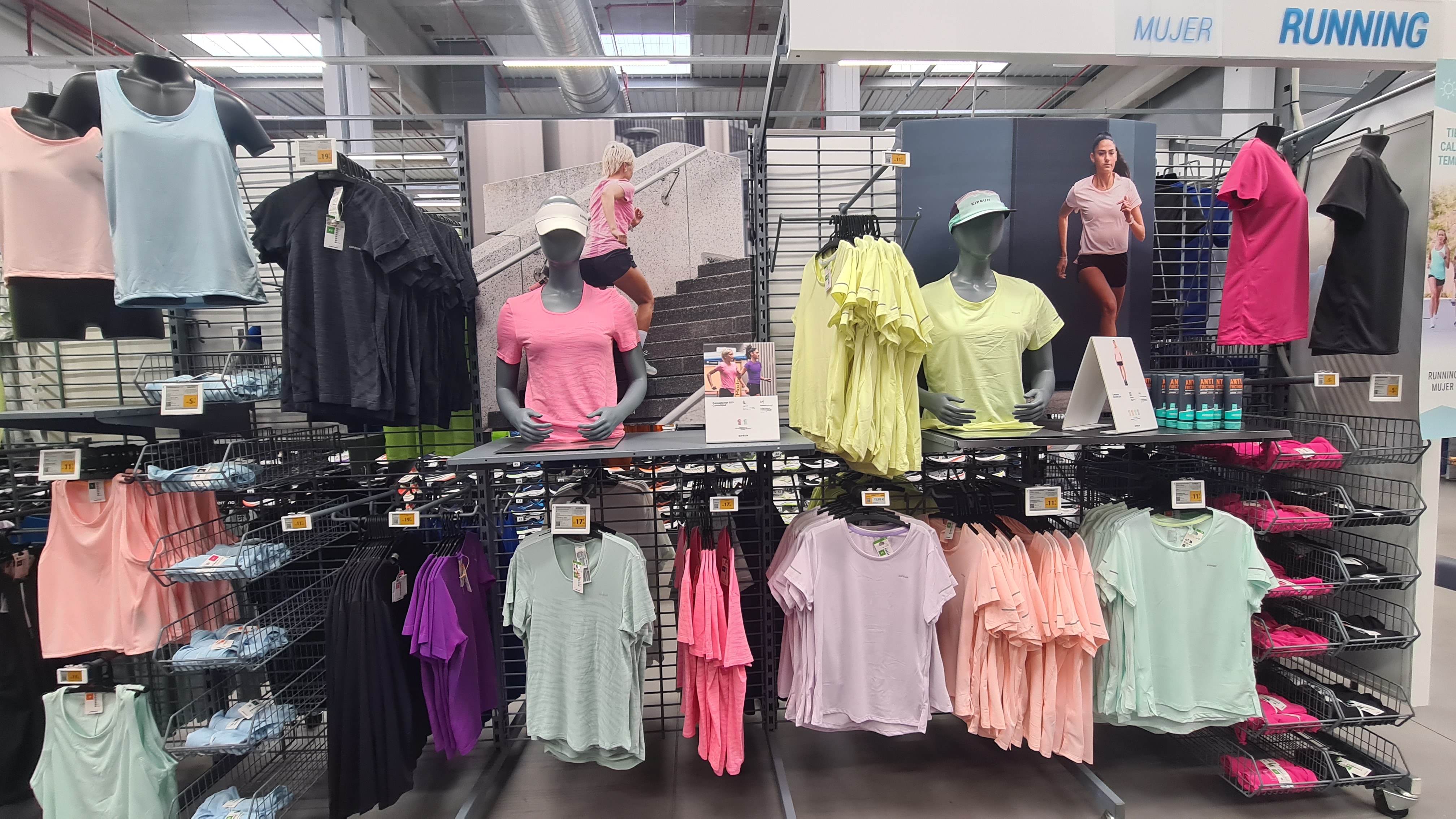 Foto 42 di Decathlon Ferrol