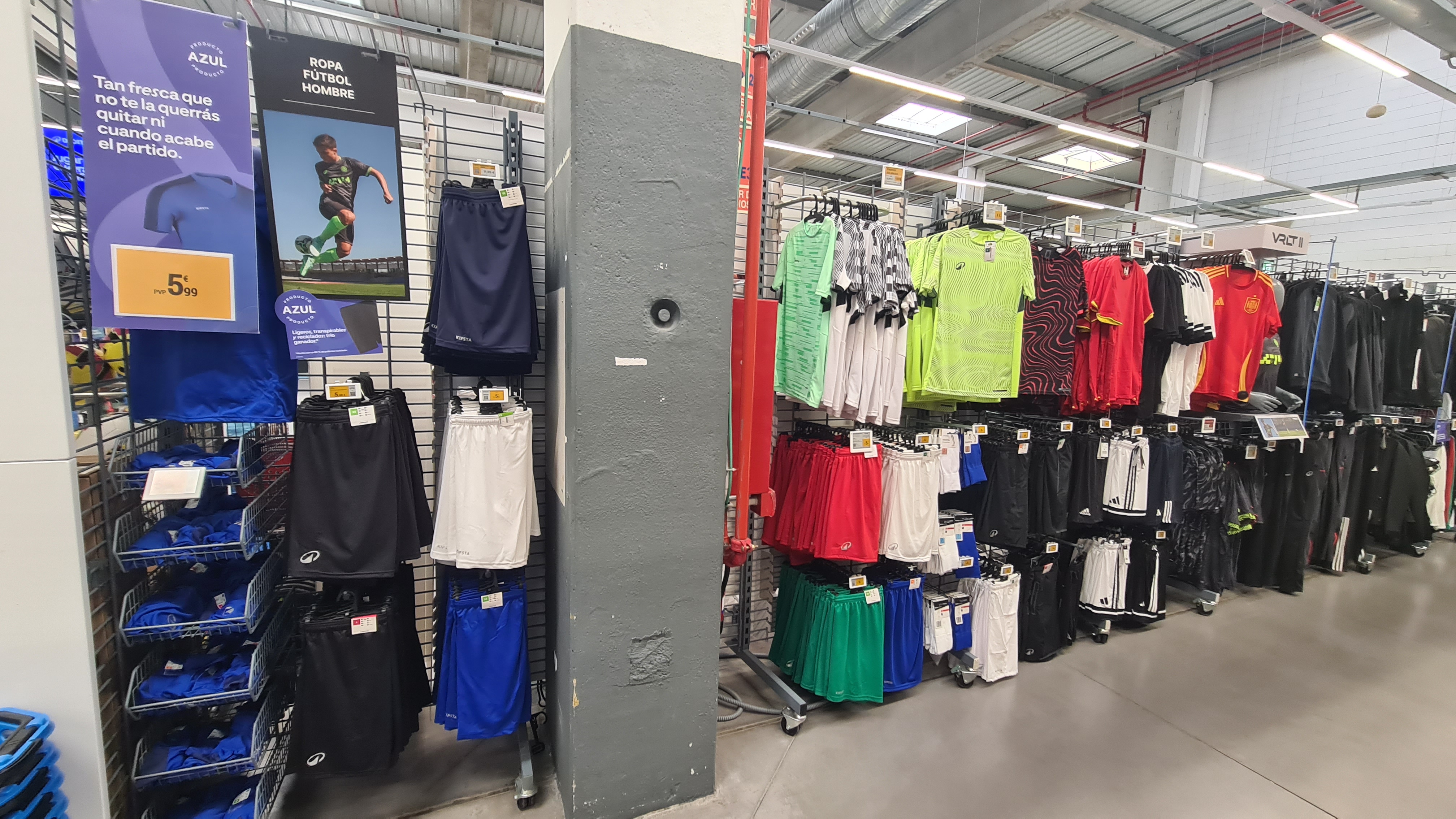 Foto 83 di Decathlon Ferrol
