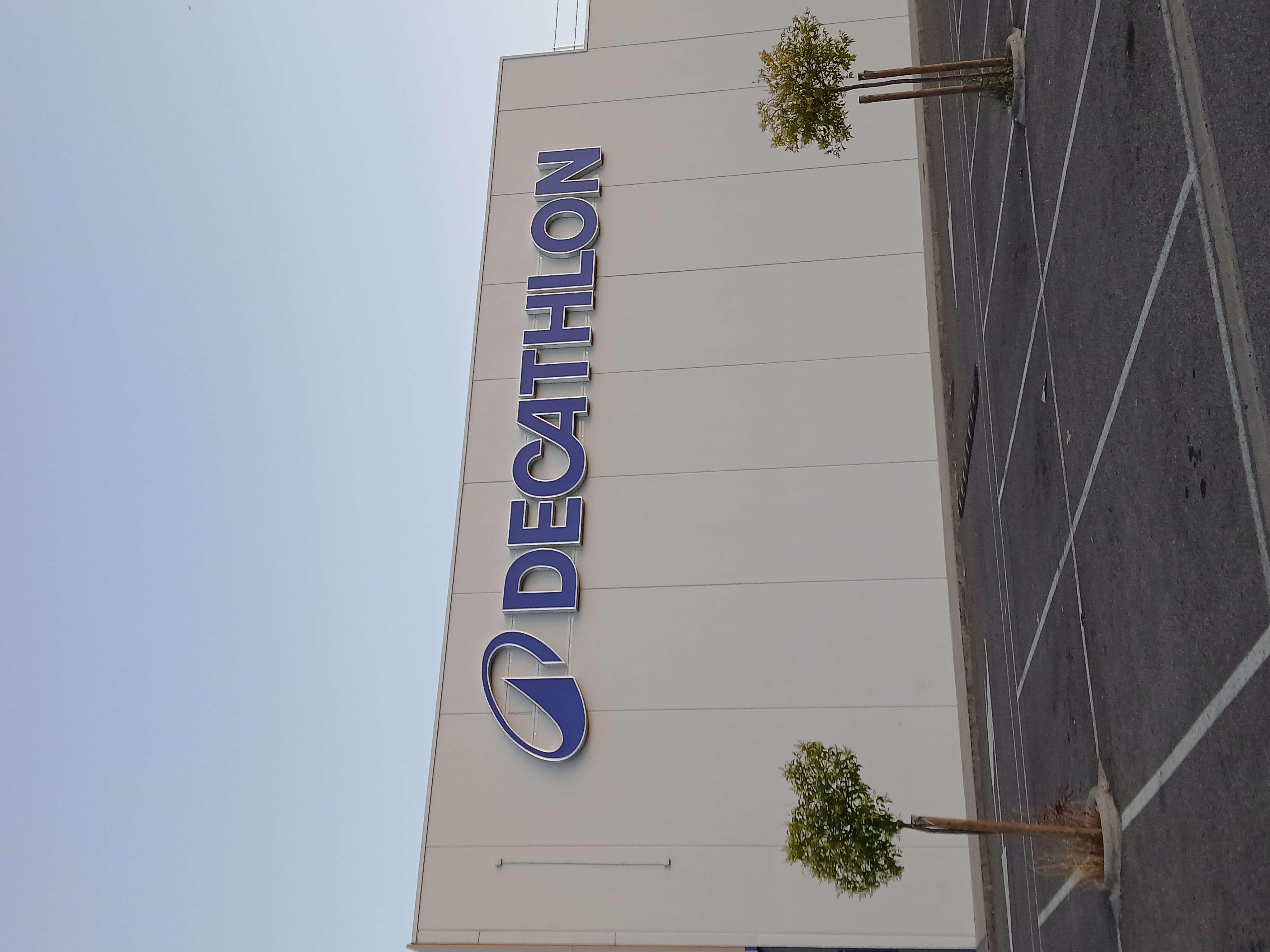 Foto 2 di Decathlon León