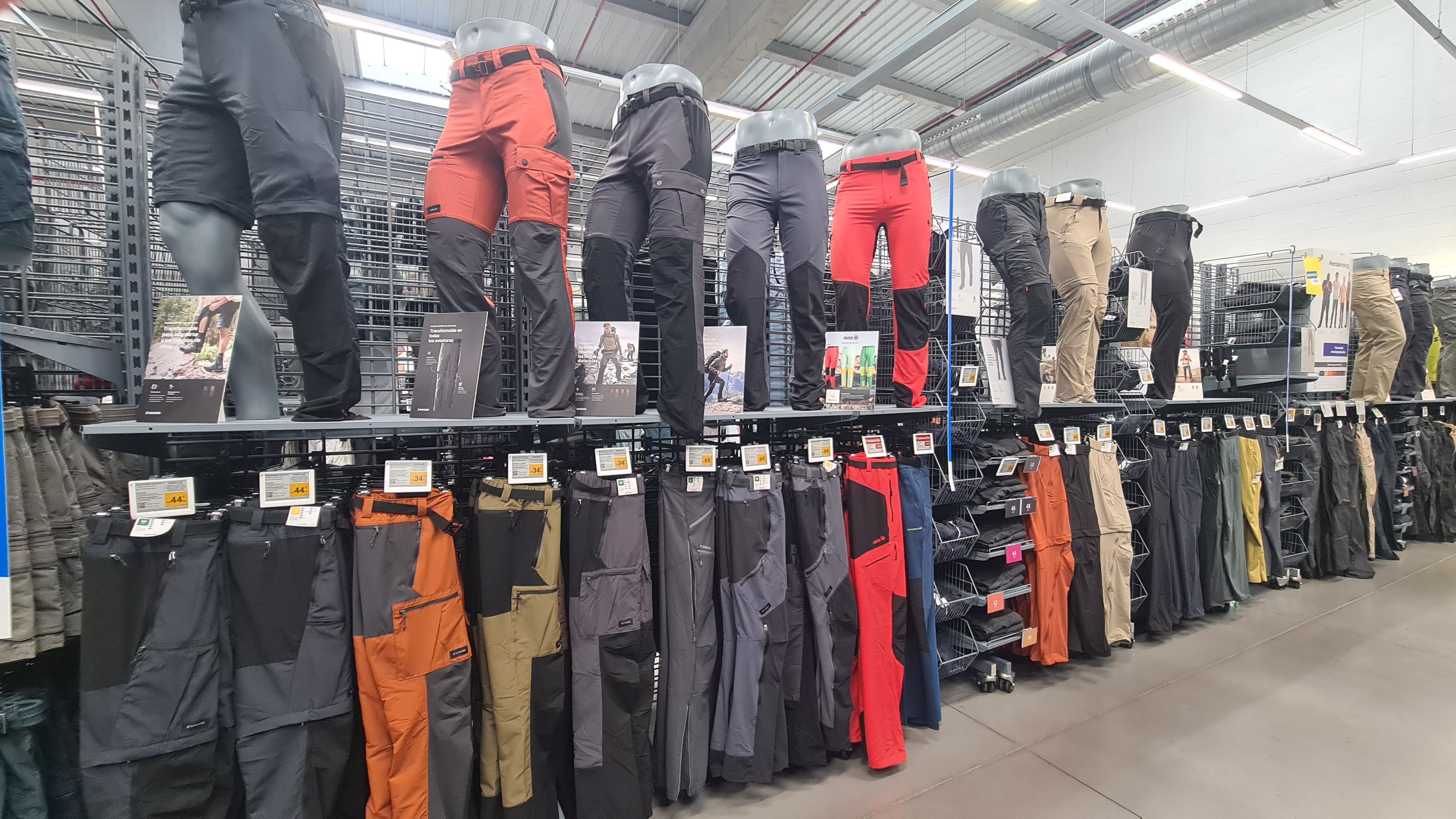 Foto 45 di Decathlon Ferrol