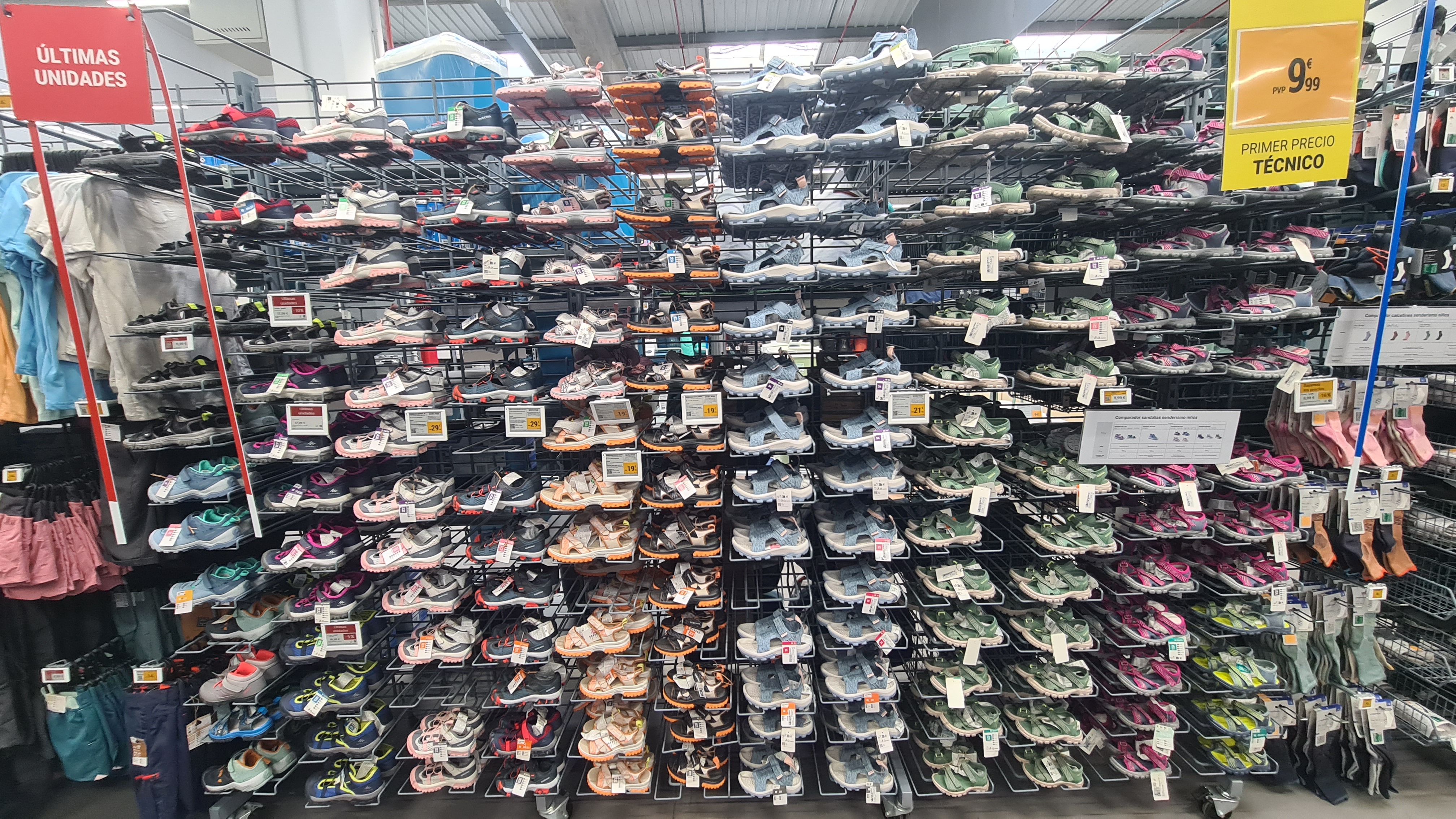 Foto 34 di Decathlon Ferrol