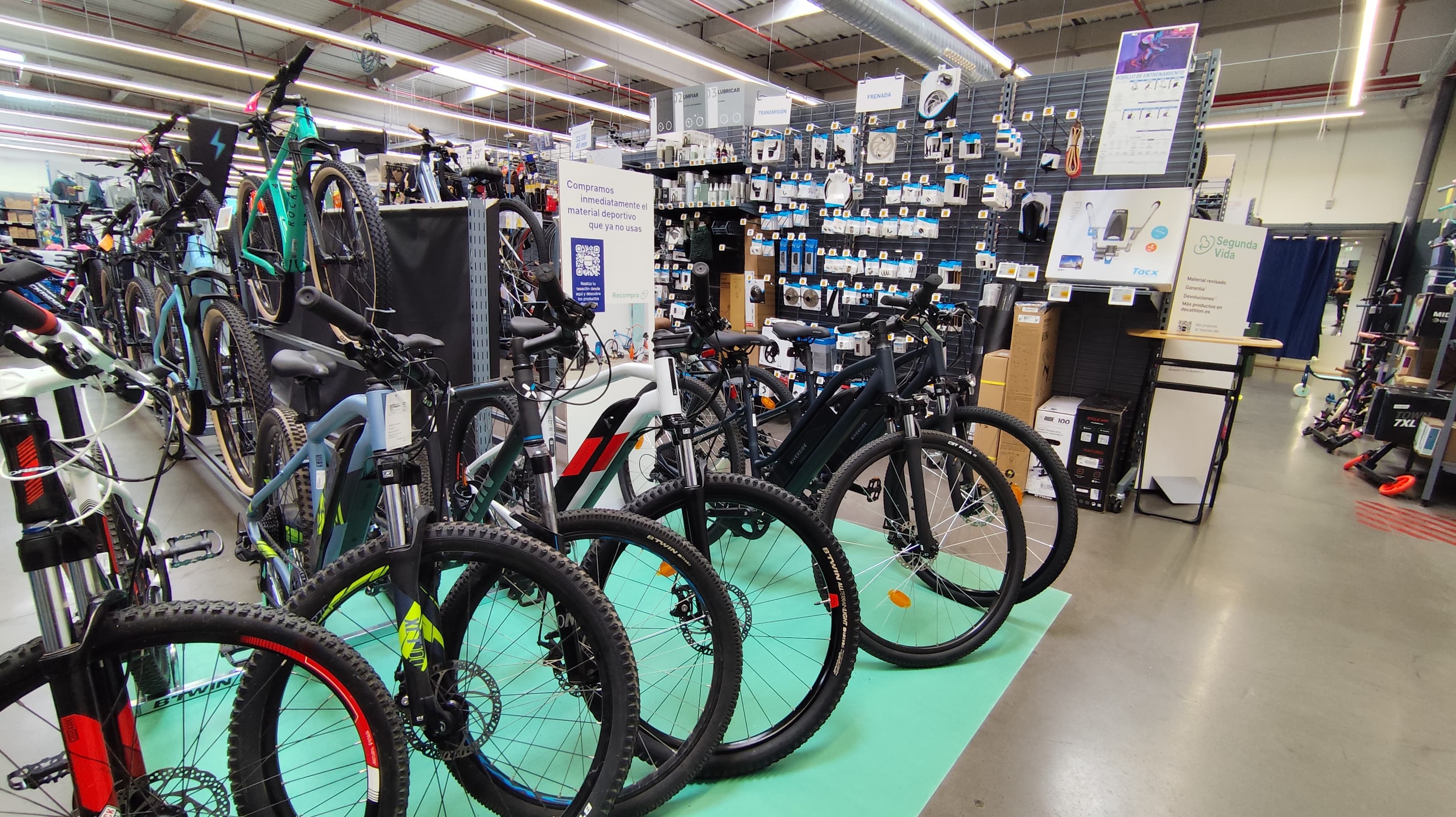 Foto 7 di Decathlon Mérida