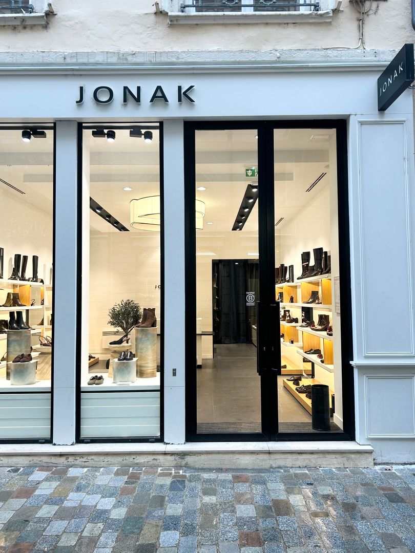 Foto 6 di Jonak