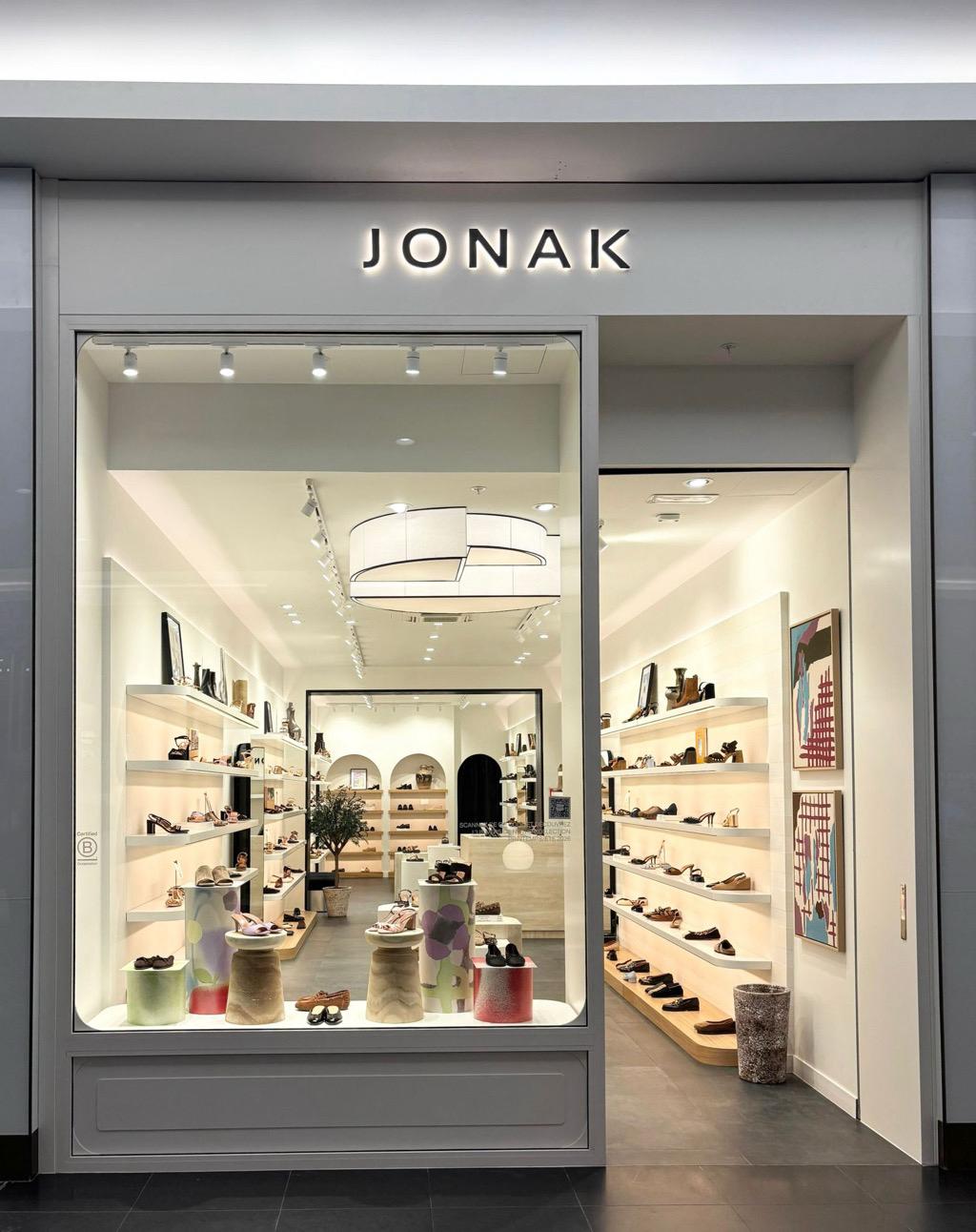 Foto 2 di JONAK