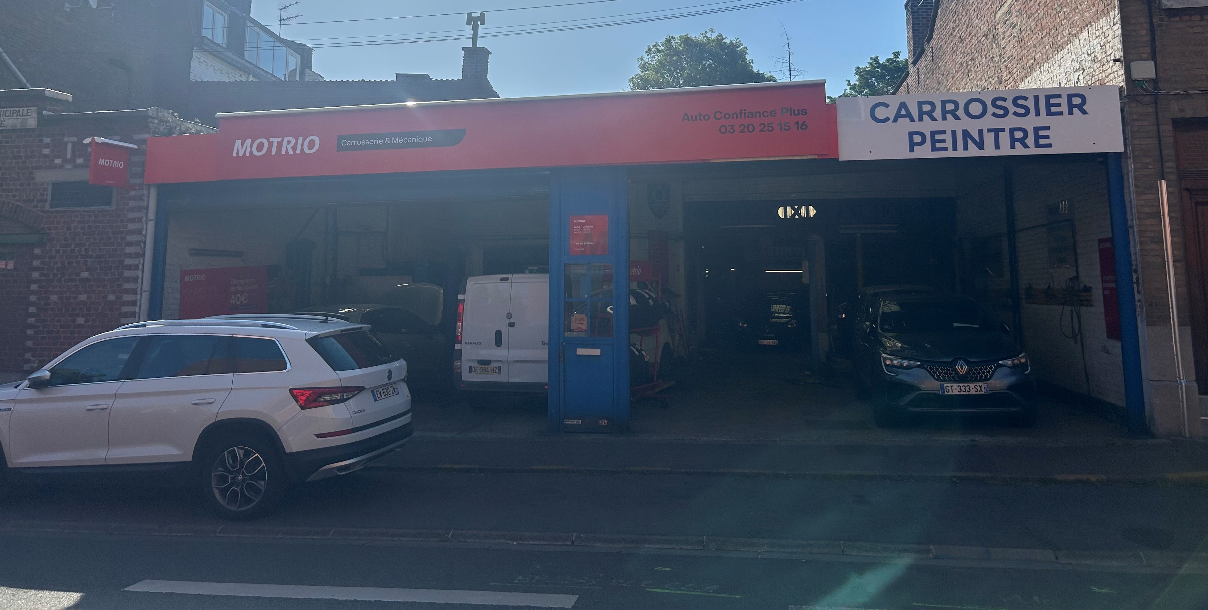 Foto 2 di AUTO CONFIANCE
