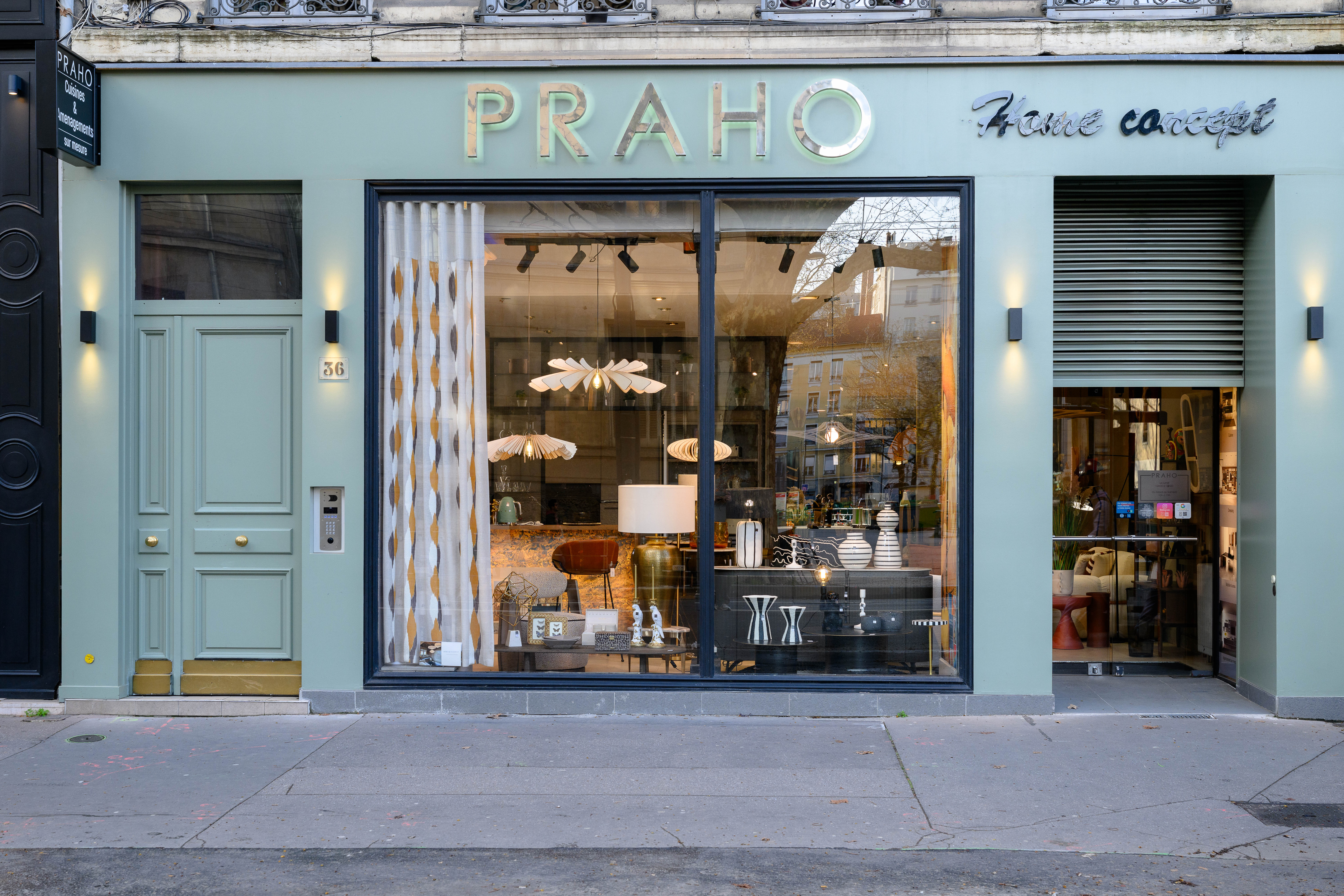 Foto 1 di PRAHO -