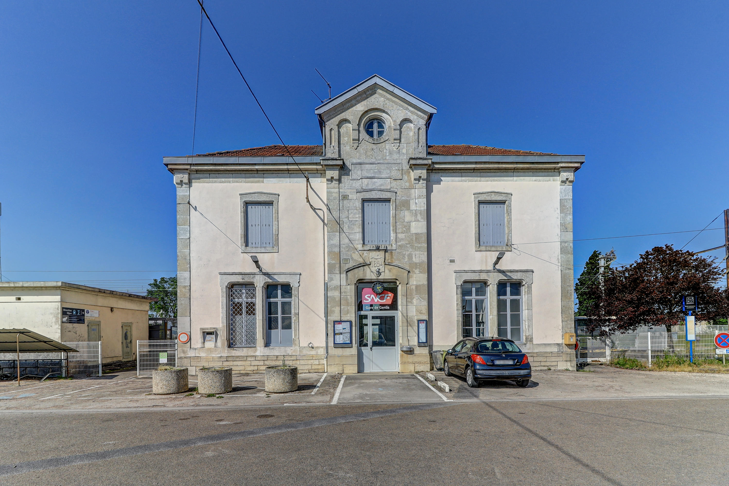 Foto 1 di Gare de Genlis SNCF