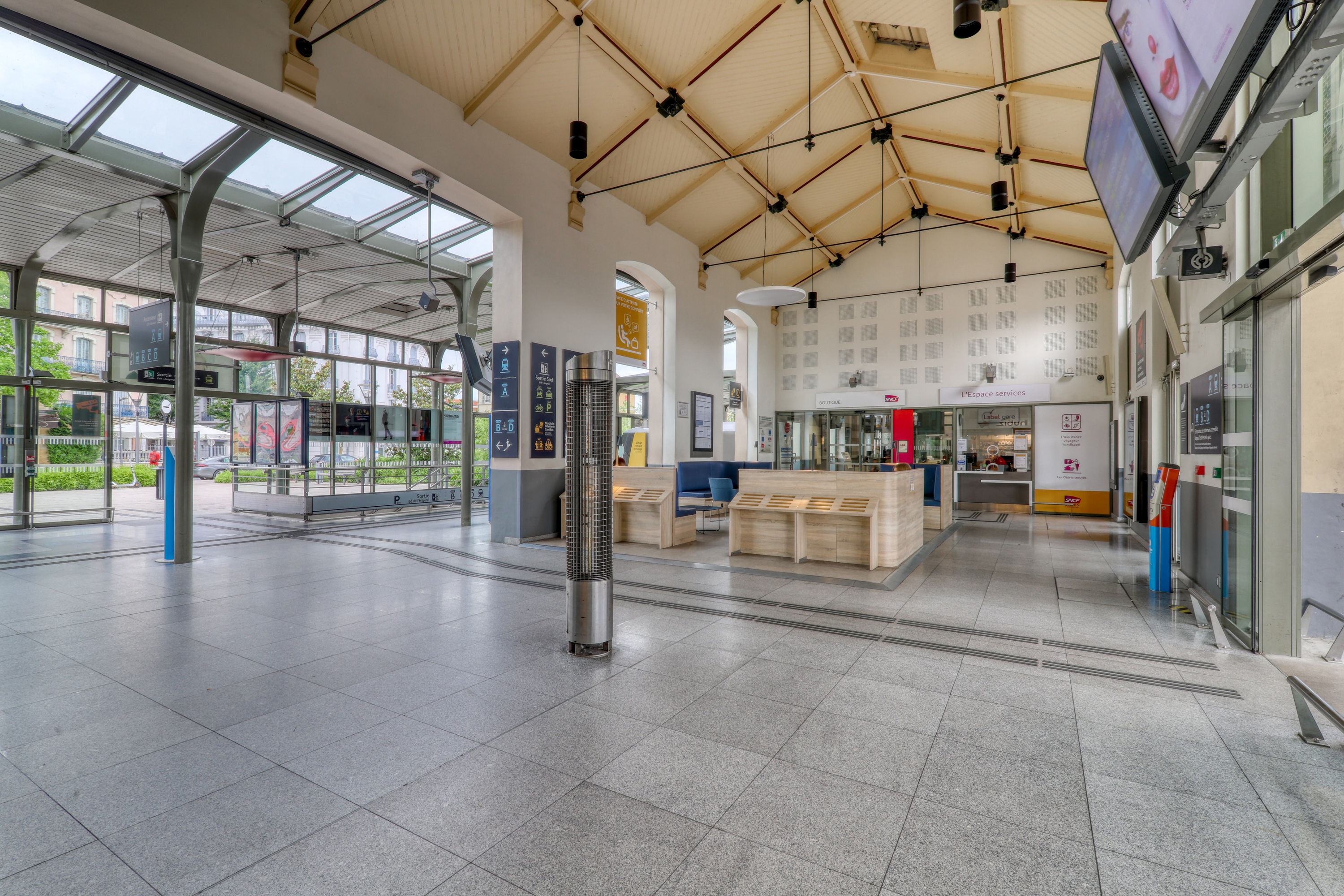 Foto 3 di Gare SNCF - Vichy