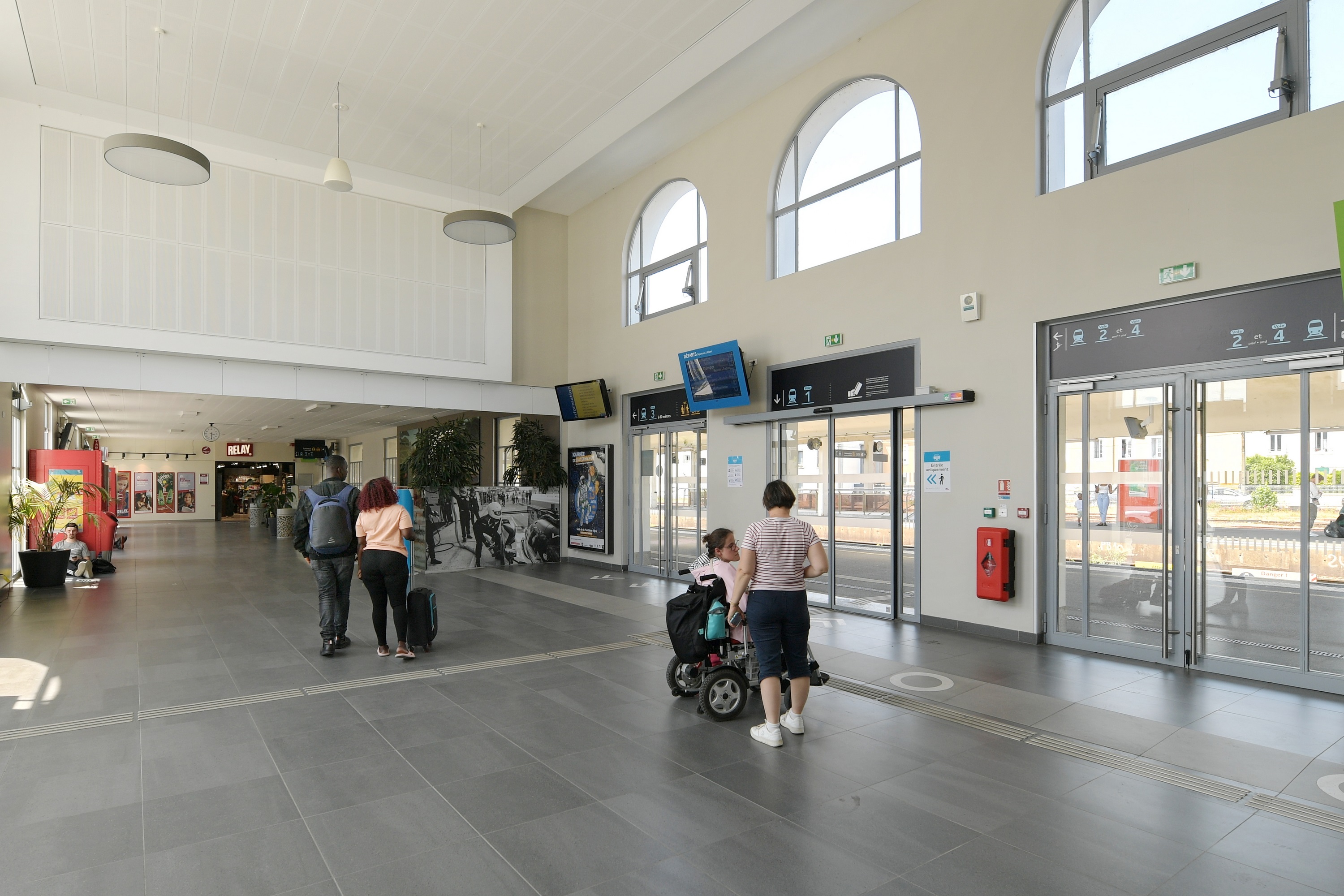 Foto 9 di Gare SNCF - Laval