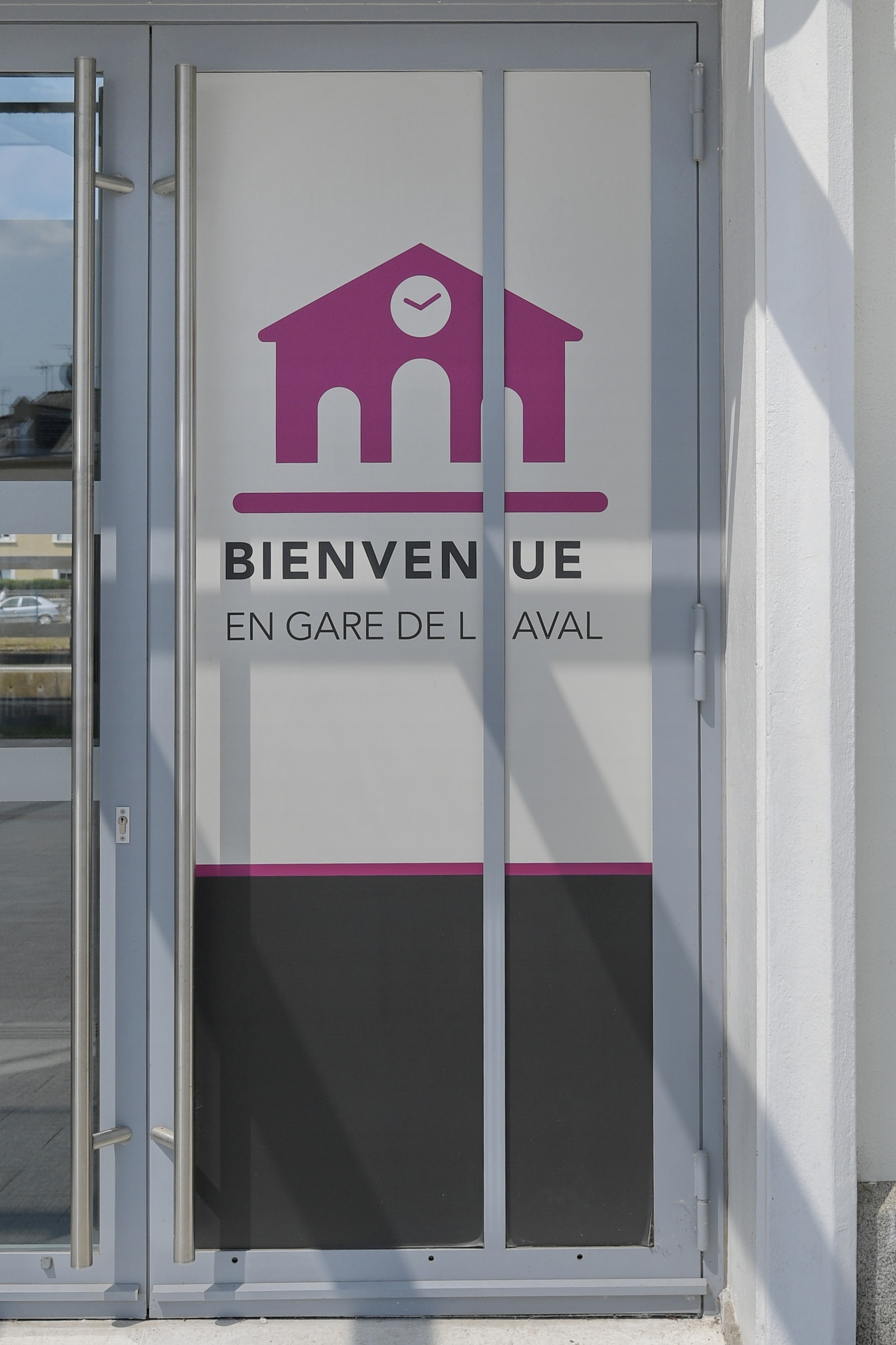 Foto 6 di Gare SNCF - Laval