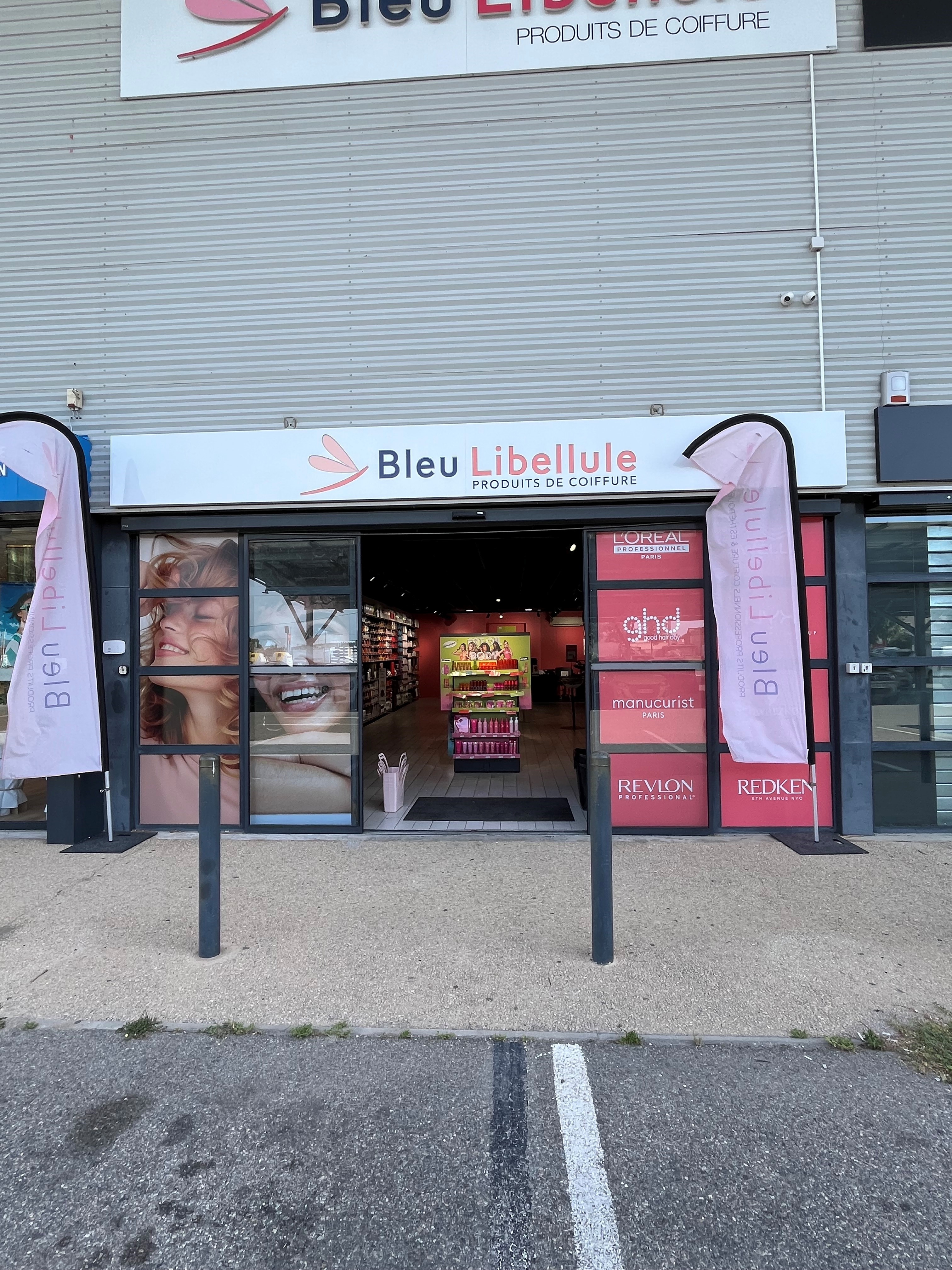 Foto 1 di Bleu Libellule Sénas