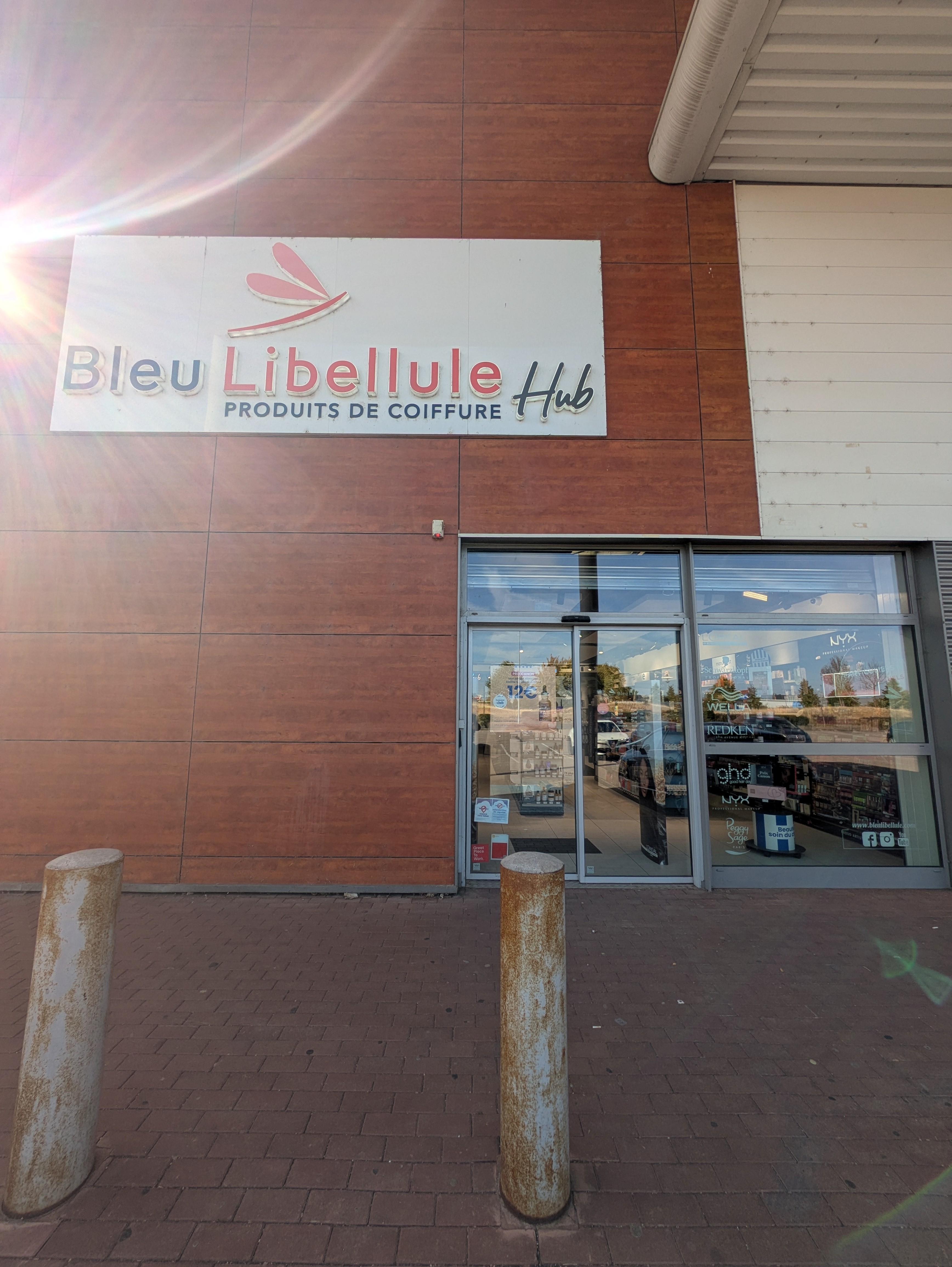 Foto 1 di Bleu Libellule Fèves