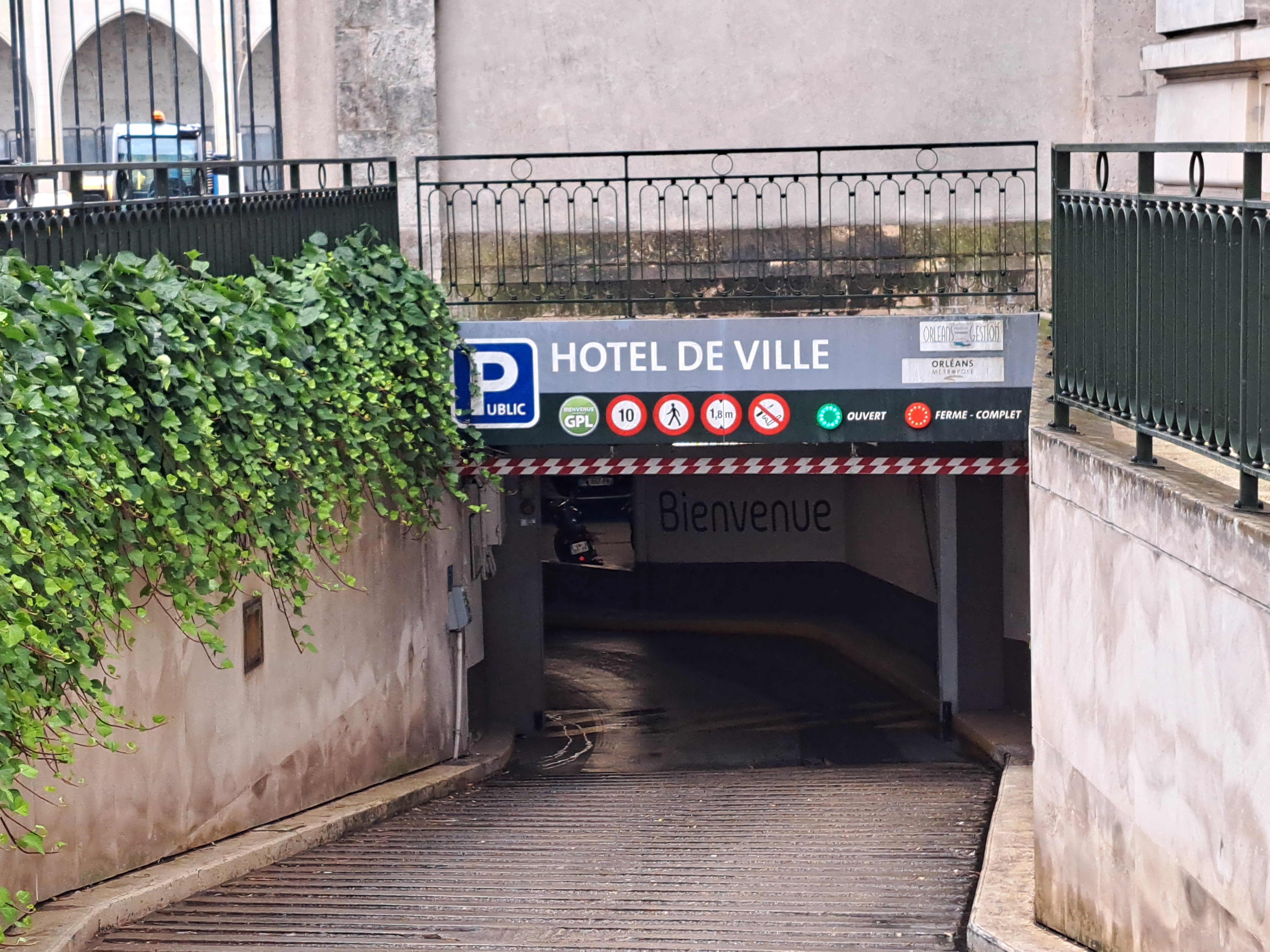 Parking Hôtel de Ville