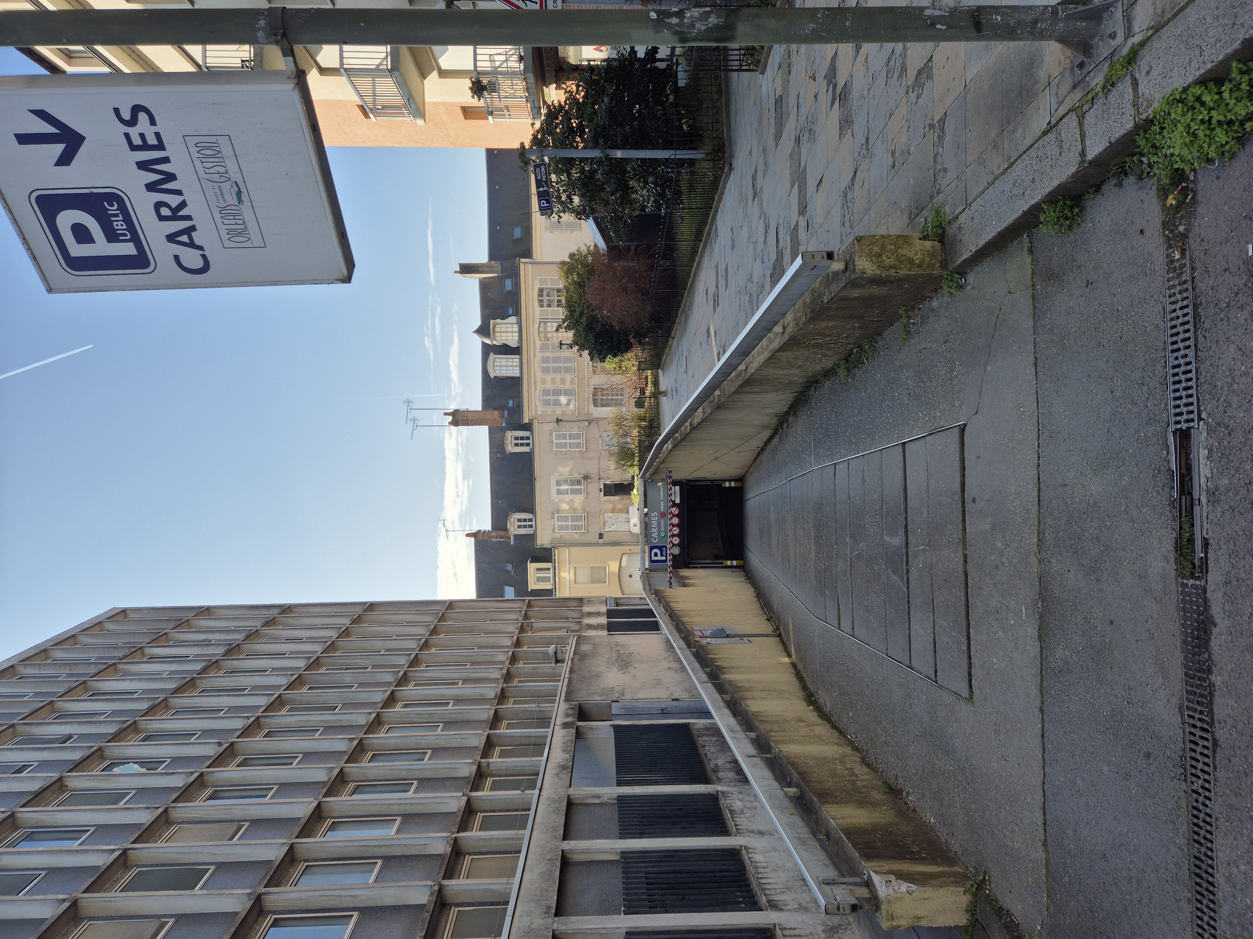 Foto 1 di Parking des Carmes