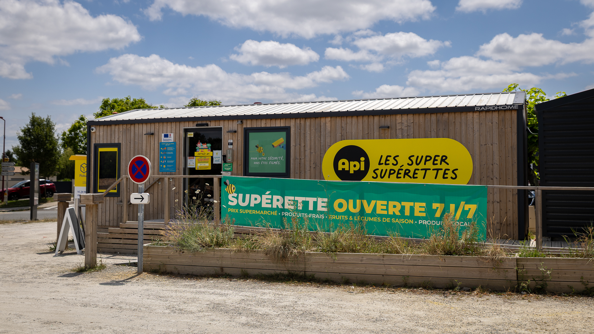 Foto 1 di Api - Super supérette de Gauriaguet