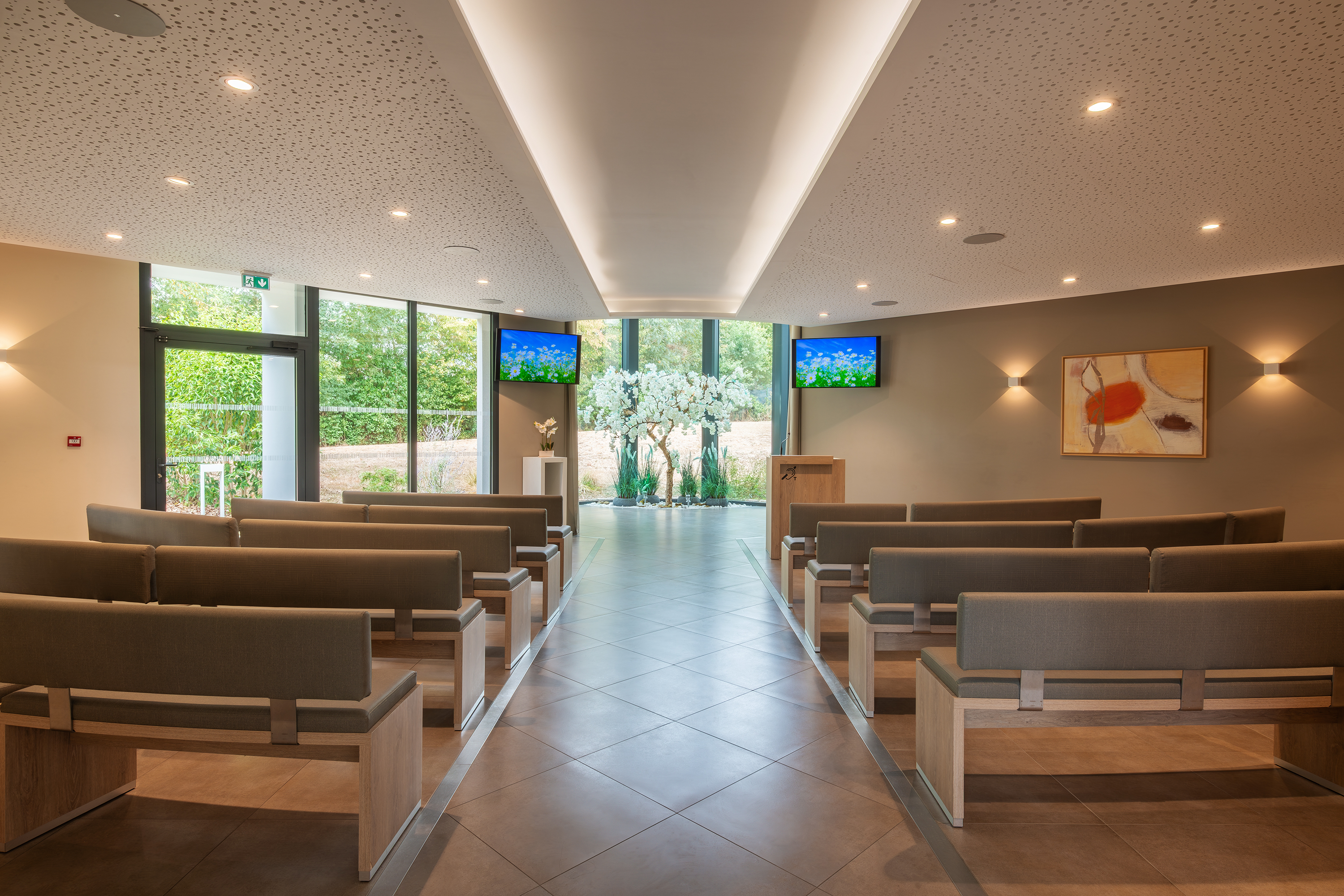 Foto 7 di Crématorium de Laval