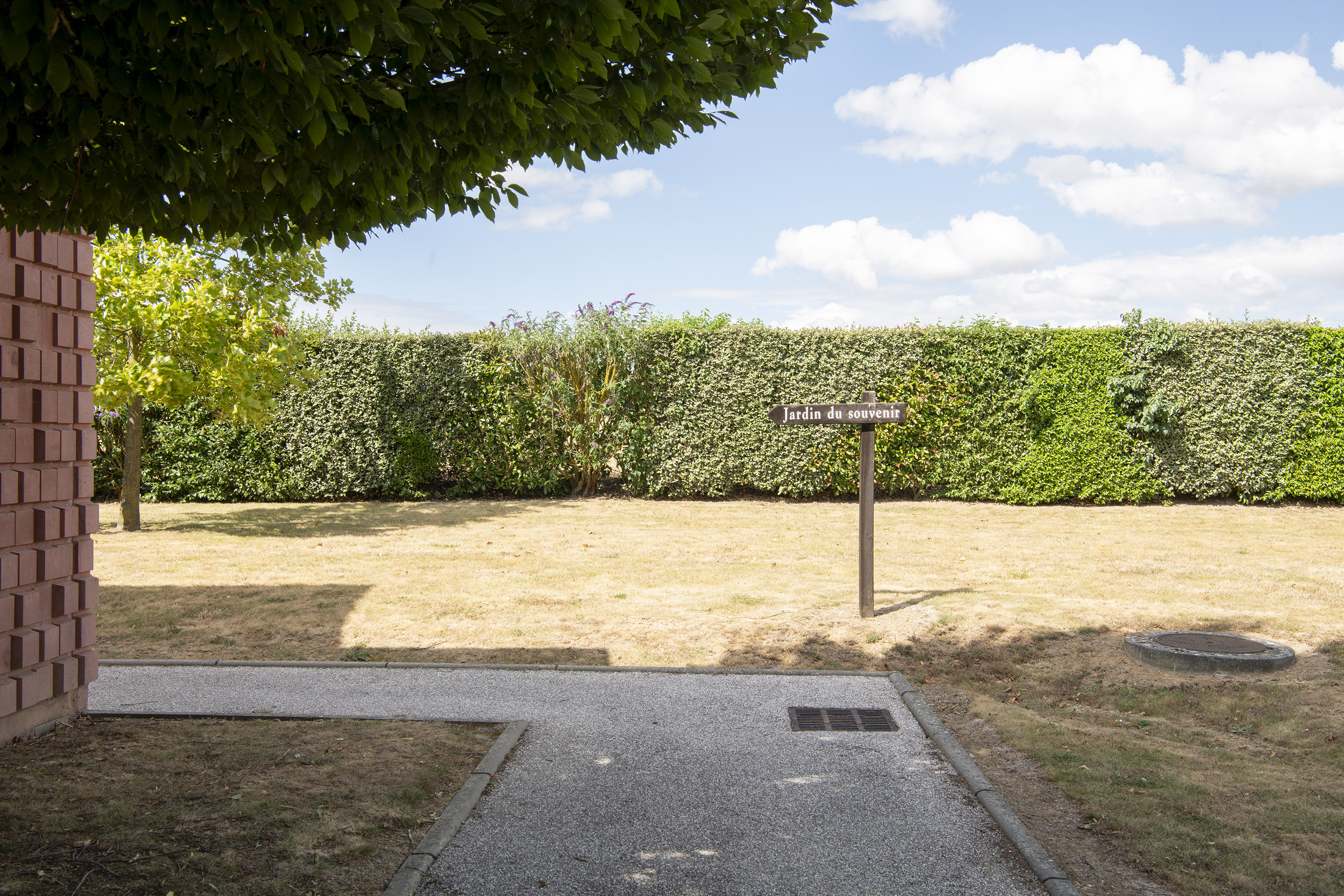 Foto 10 di Crématorium d'Holnon