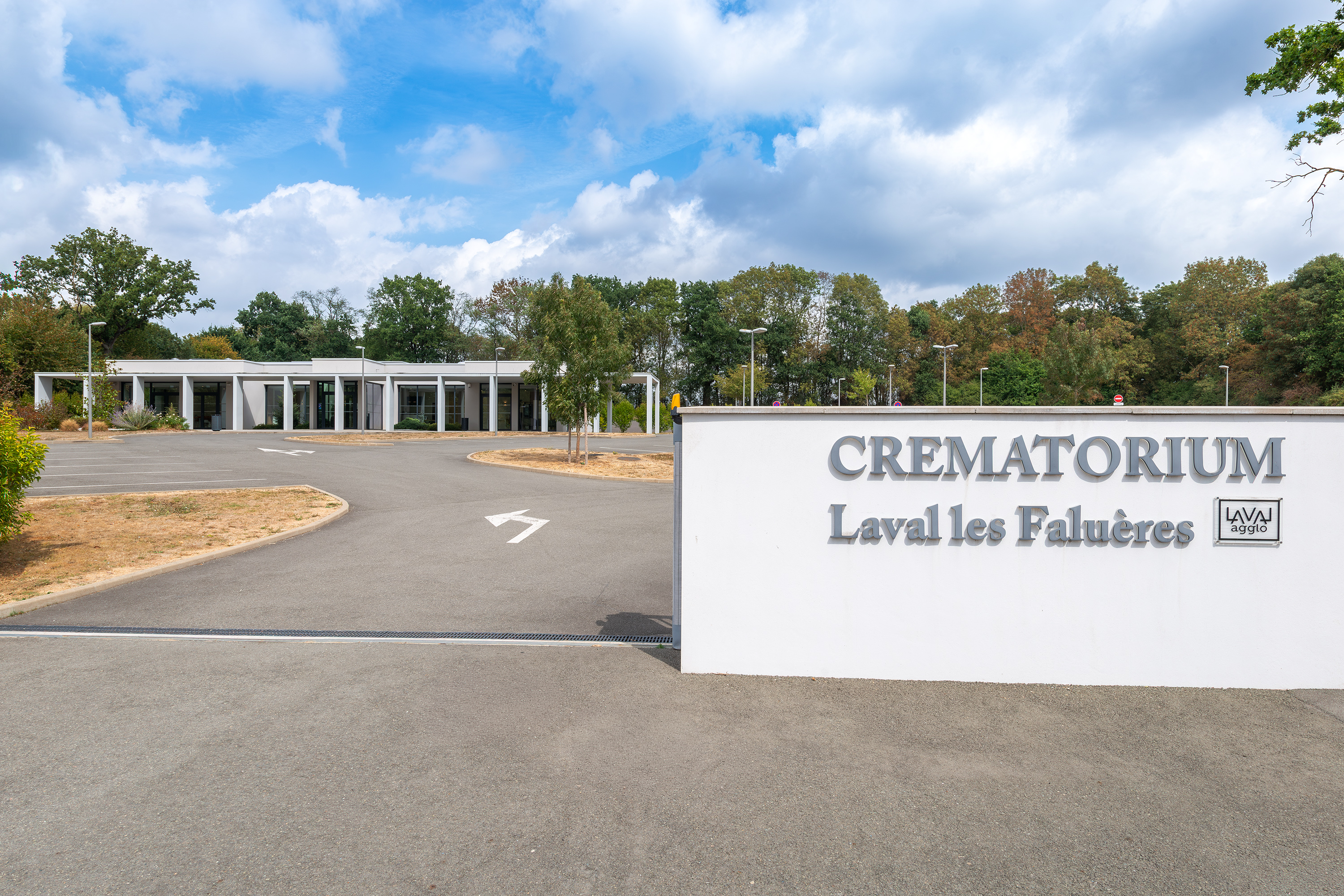 Foto 9 di Crématorium de Laval