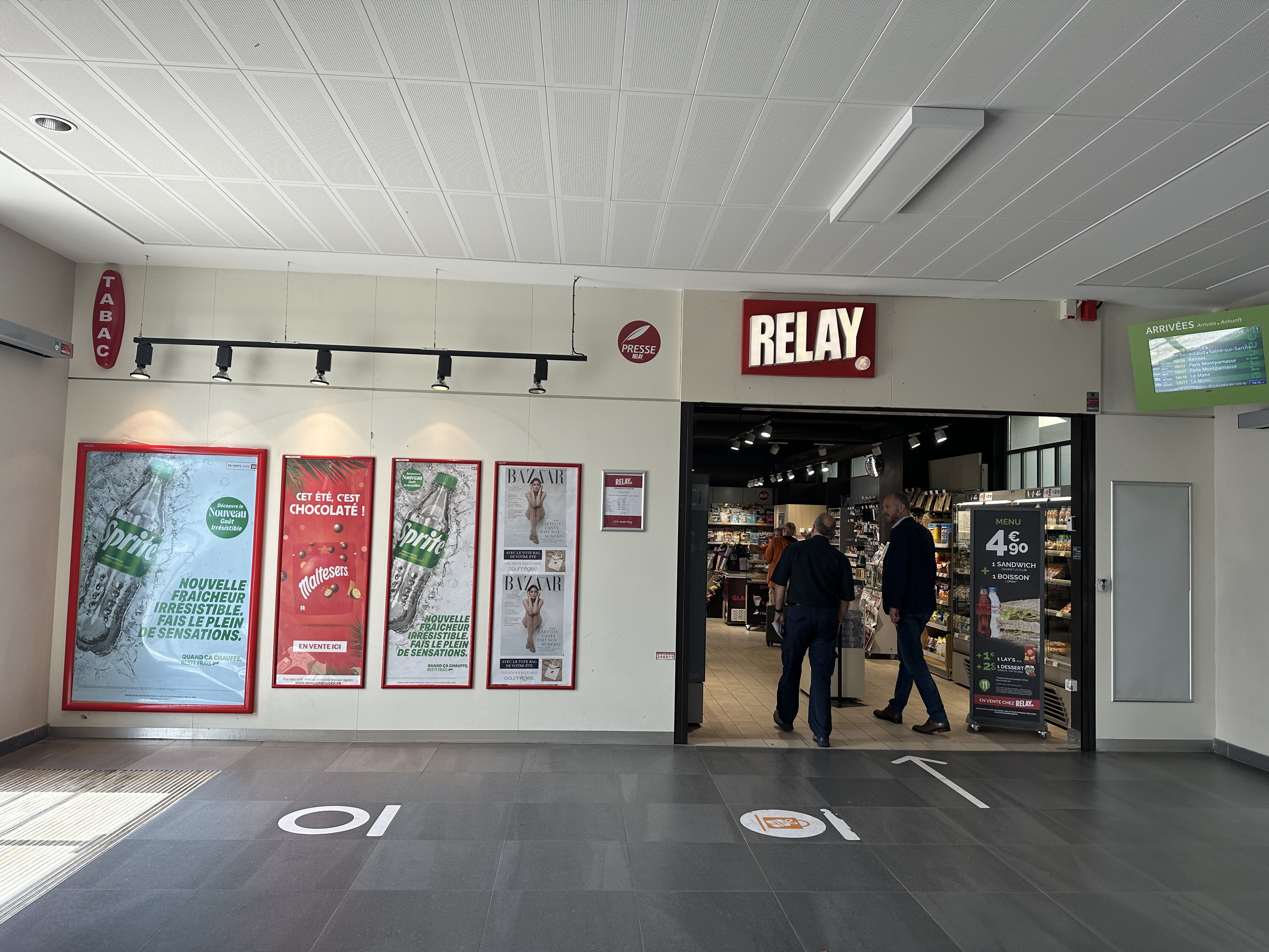 Foto 1 di Relay Gare de Laval