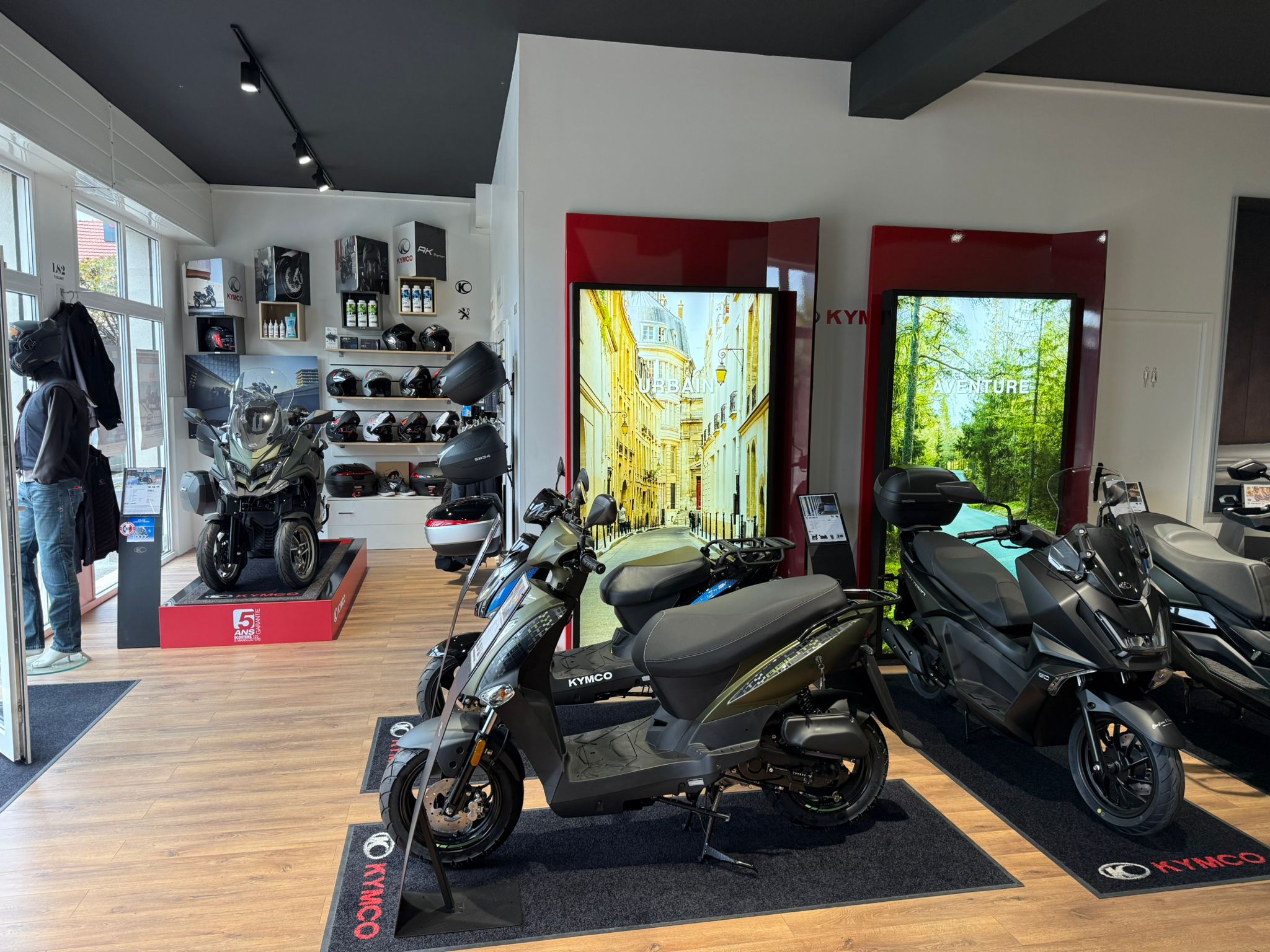 Fotografia 13 de CONFLANS 2 ROUES