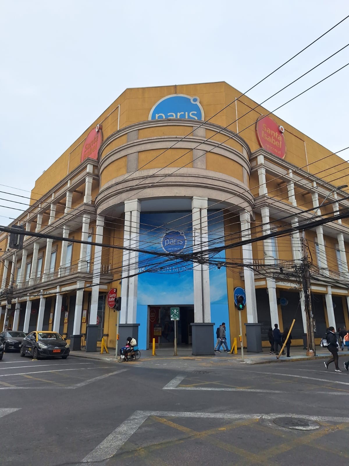Paris Iquique