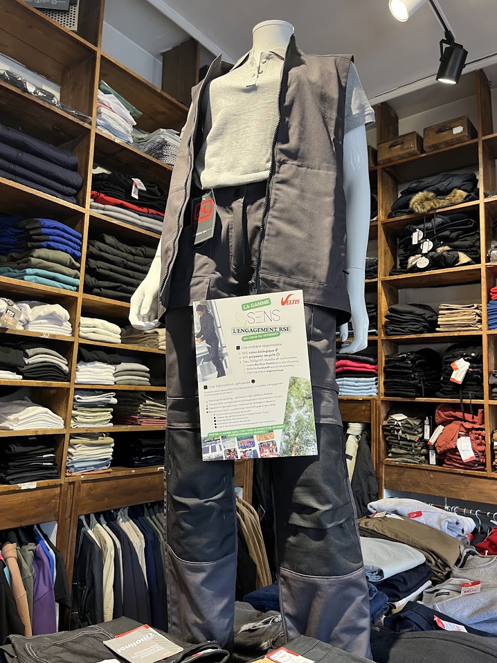 Foto 16 di VELTIS - Workwear & EPI