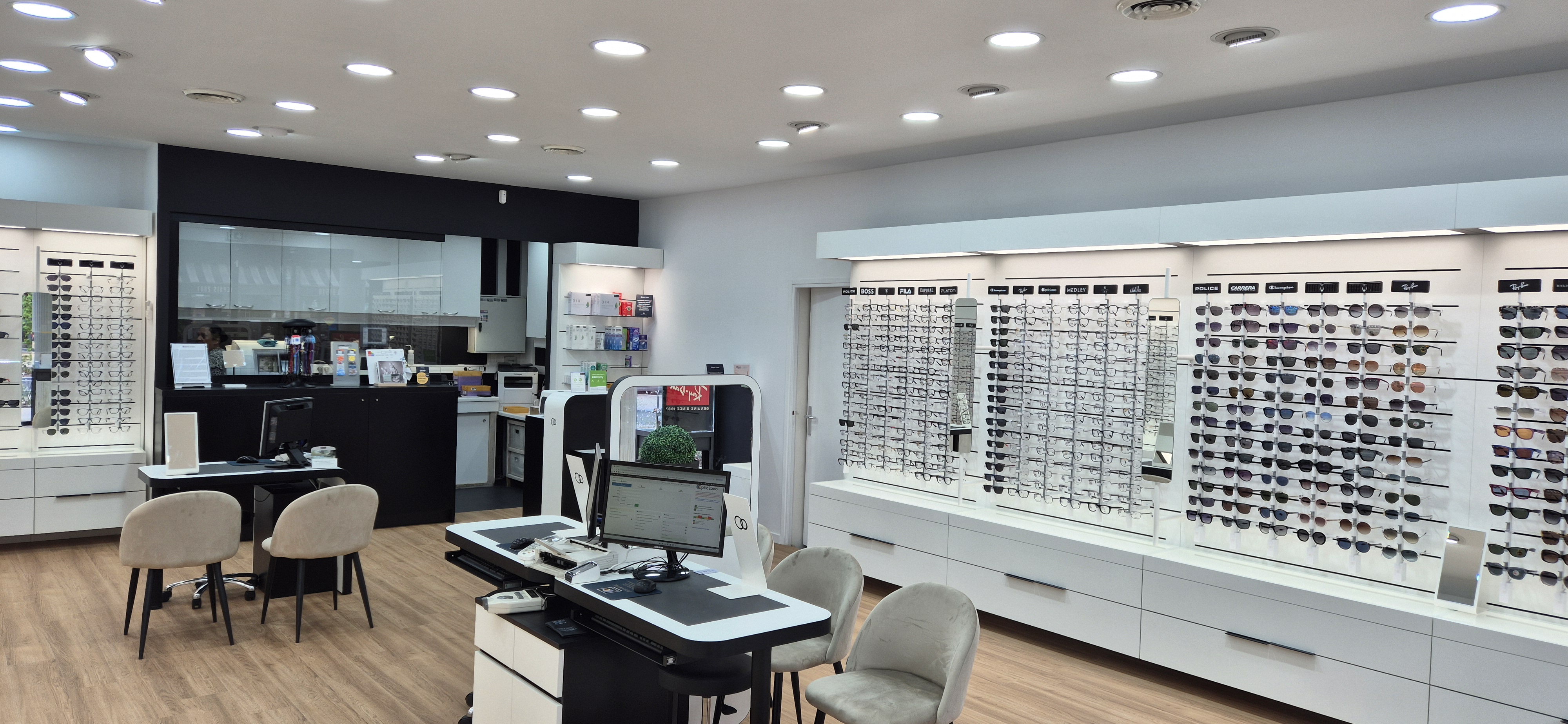Foto 4 di Opticien Châtillon - Optic 2000 - Ilot du Marché