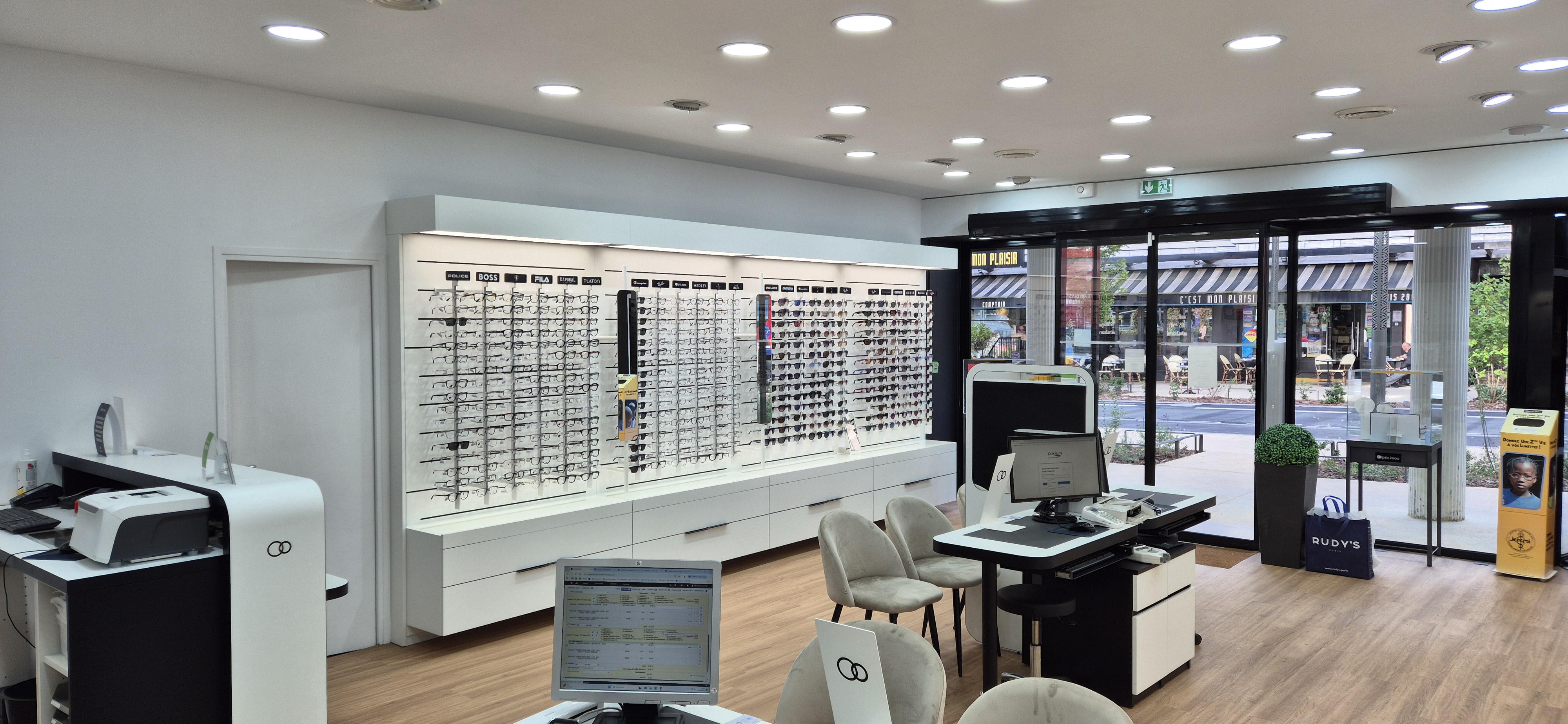 Foto 7 di Opticien Châtillon - Optic 2000 - Ilot du Marché