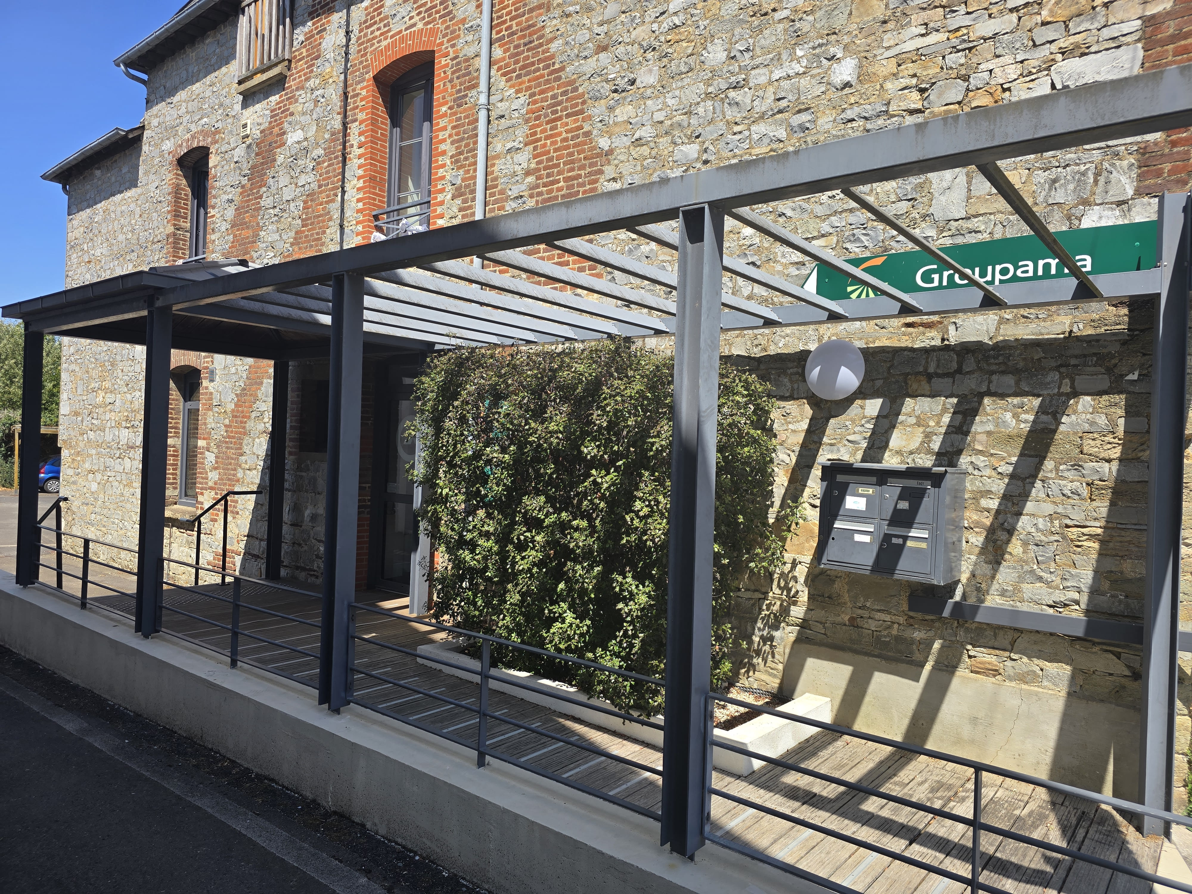 Foto 11 di Agence Groupama Guichen