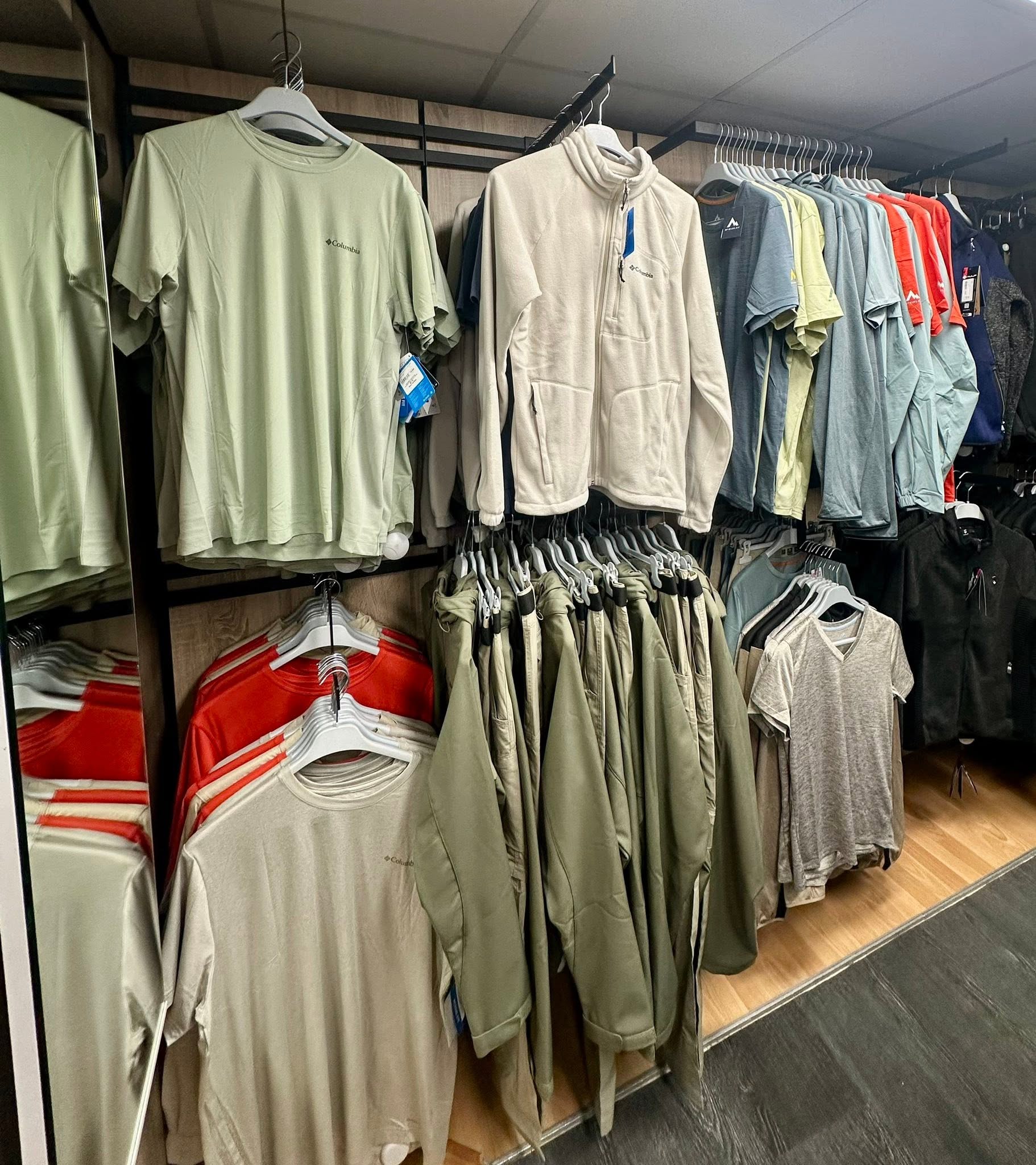 Foto 12 di INTERSPORT SUPERDEVOLUY COSTEBELLE