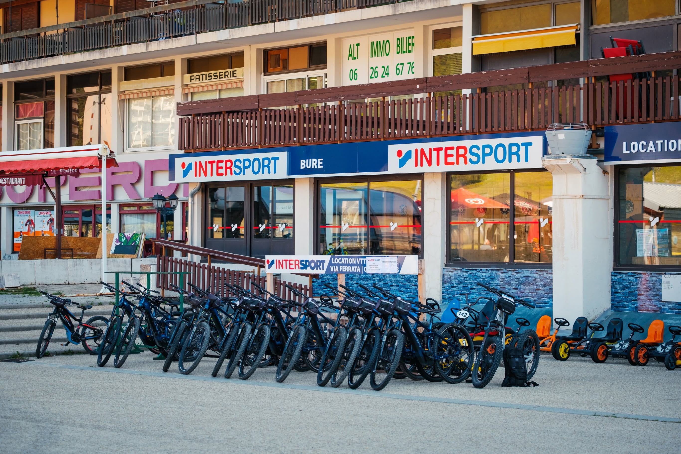Foto 9 di INTERSPORT SUPERDEVOLUY BURE