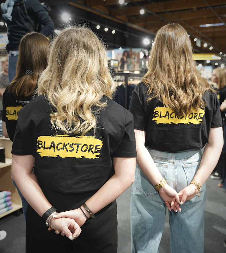 Foto 3 di BLACKSTORE ARCONNAY